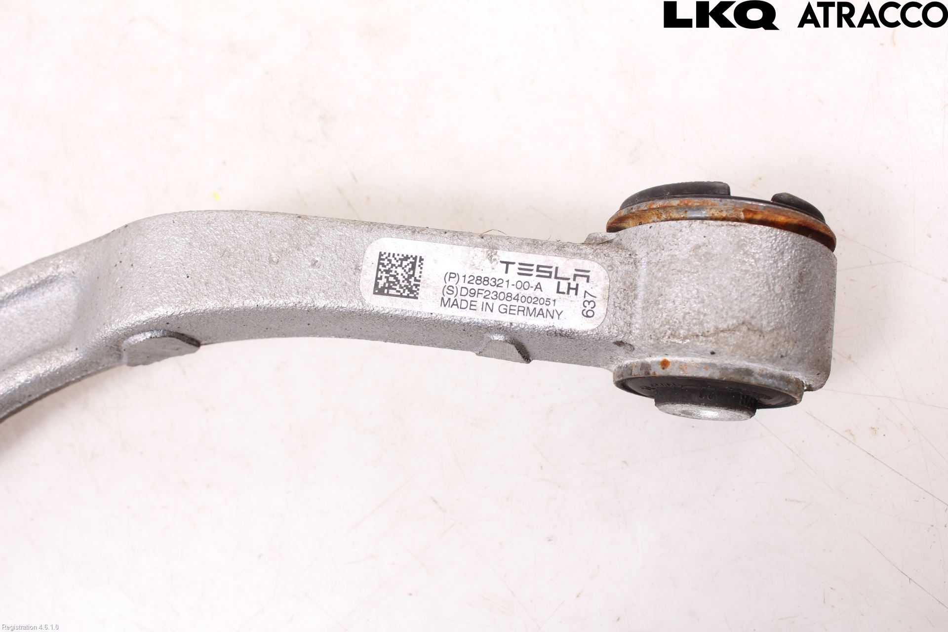 Tesla MODEL Y 21- Bärarm Fram Övre Vä