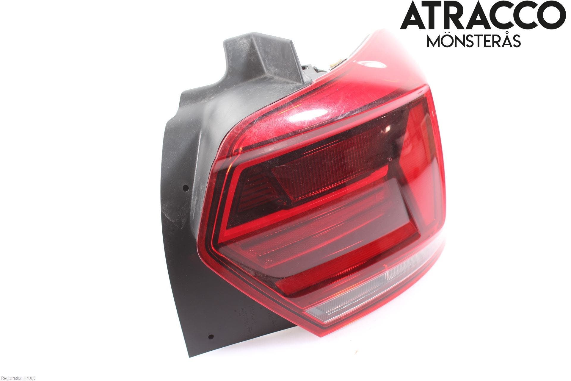 Volkswagen VW POLO VI 18->> Bakljus Höger