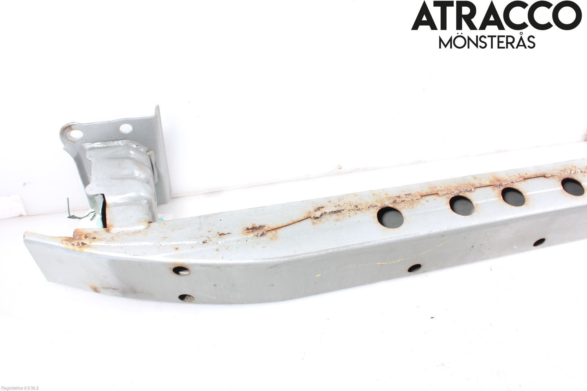 Toyota AVENSIS 03-06 Stötfångarbalk Fram