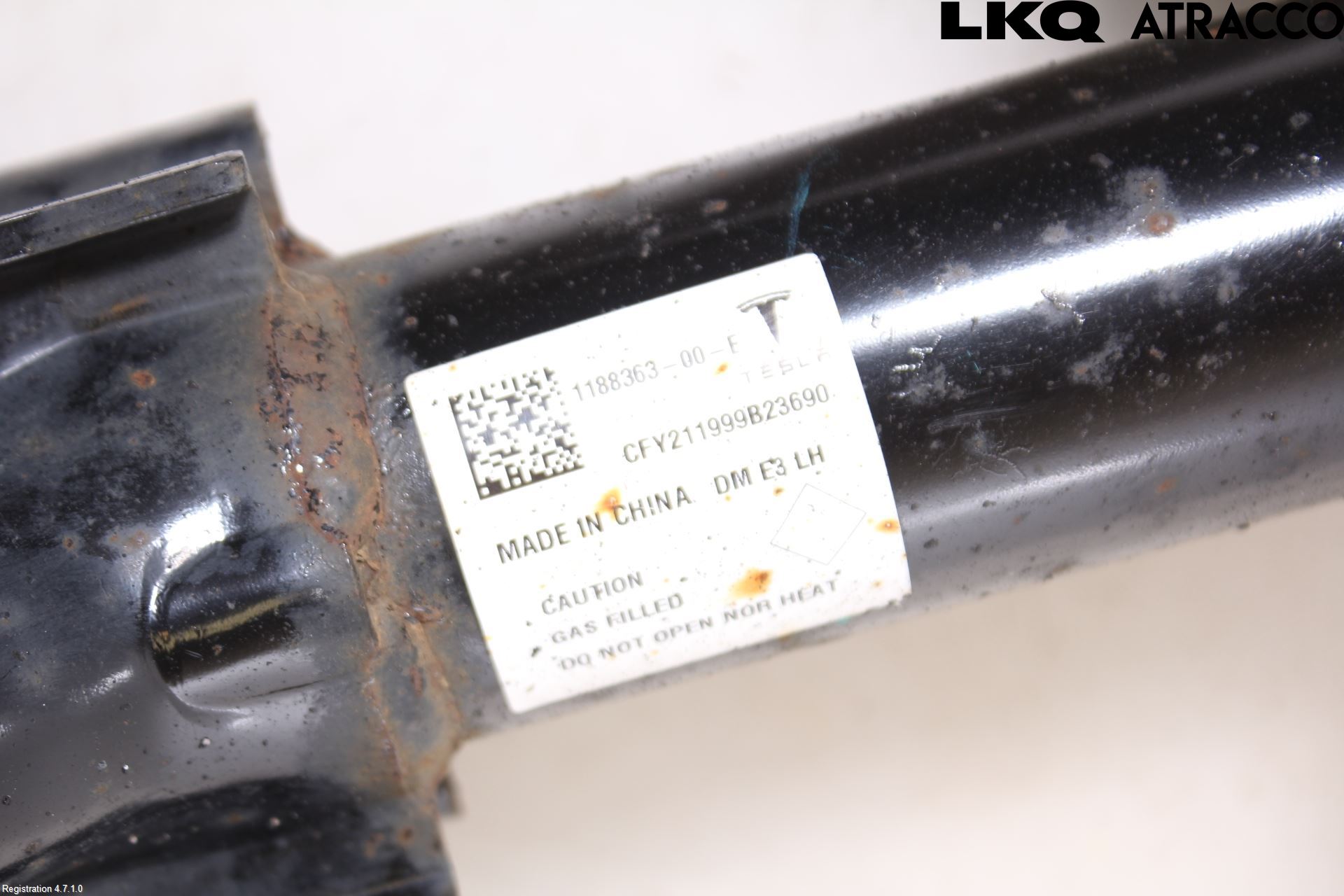 Tesla MODEL Y 21- Fjäderben Fram Vänster