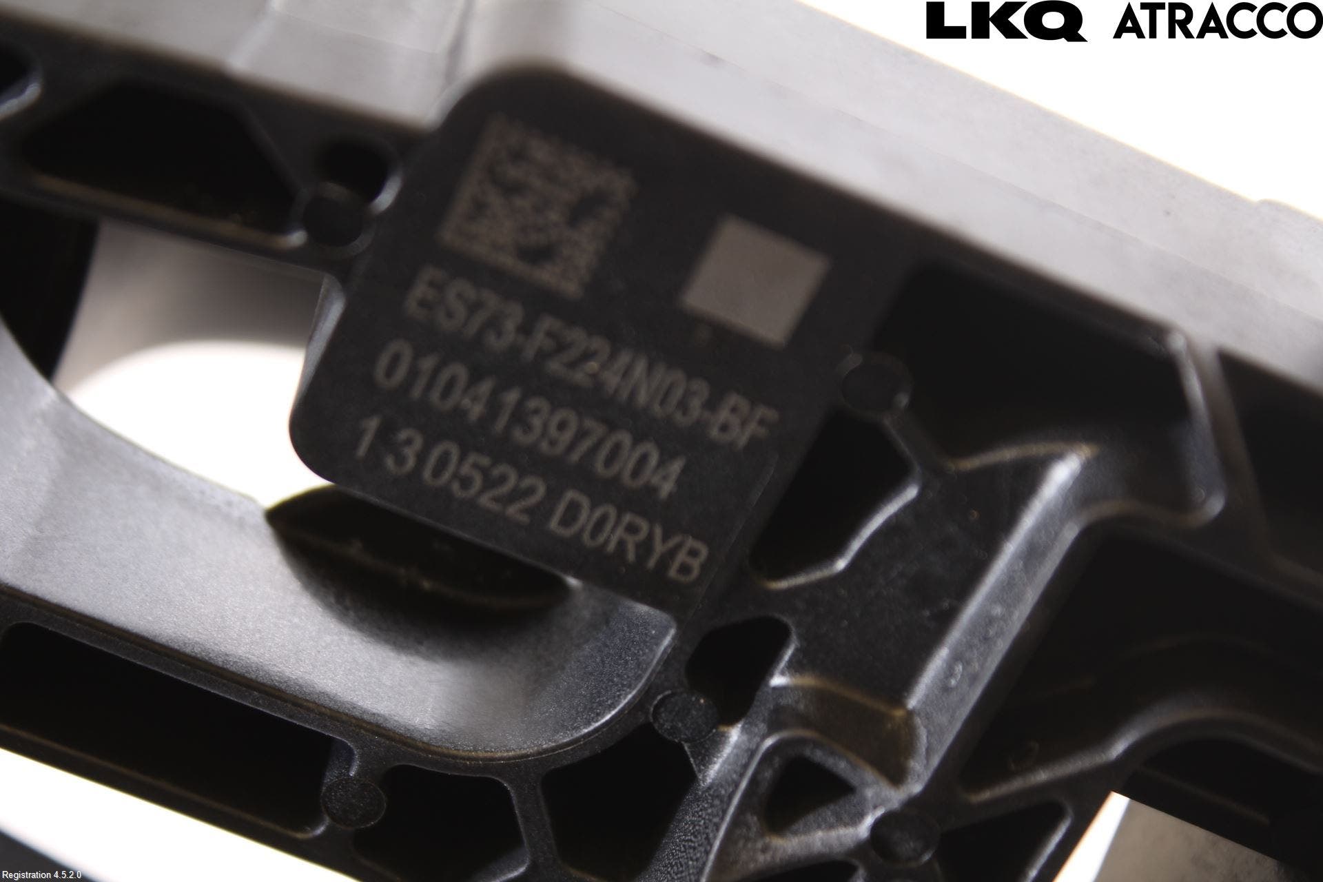 Ford MONDEO 15-22 Dörrhandtag Yttre Vä