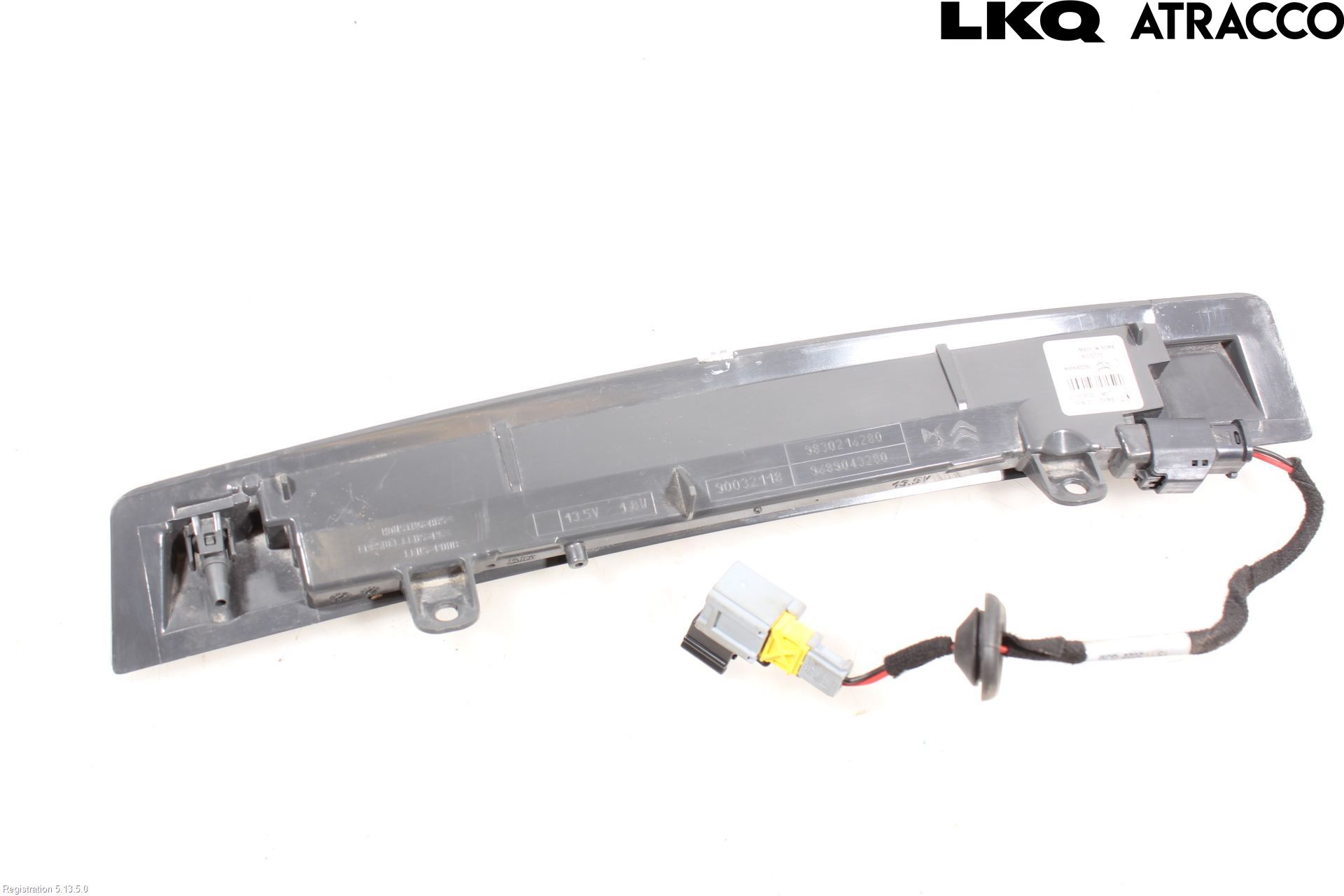 Opel CORSA F, CORSA-E 20- Bromsljus Bakruta