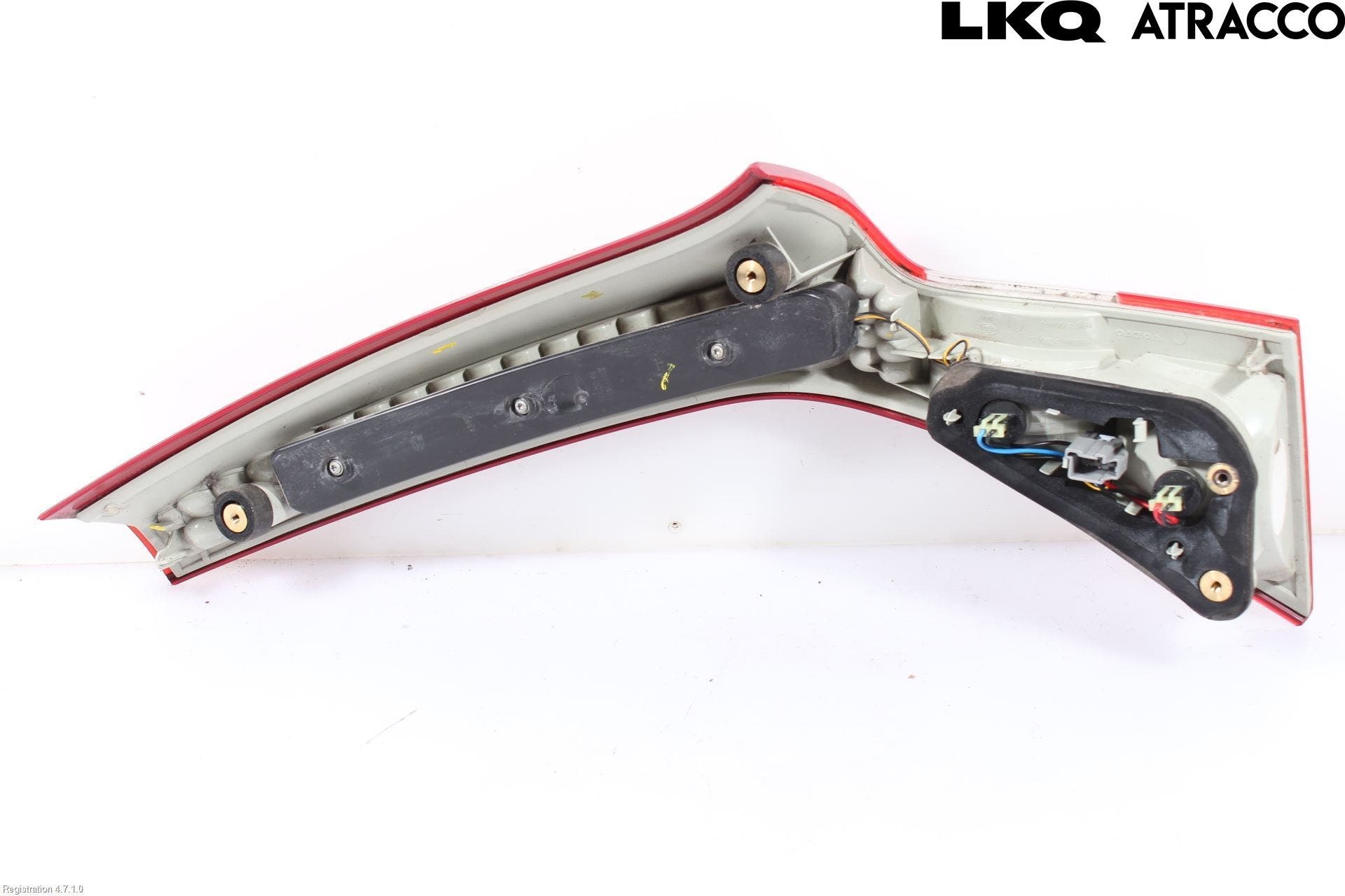 Volvo V70 08-13 Bakljus Lucka Vä