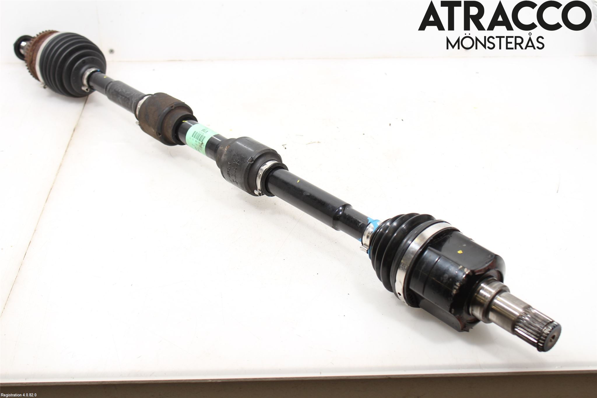 Hyundai i40 16-18 Drivaxel Fram Höger