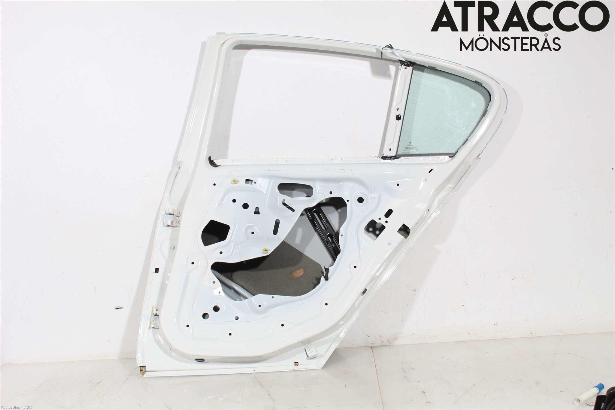 BMW 1 E87/81 5D/3D 03-11 Dörr Bak Höger