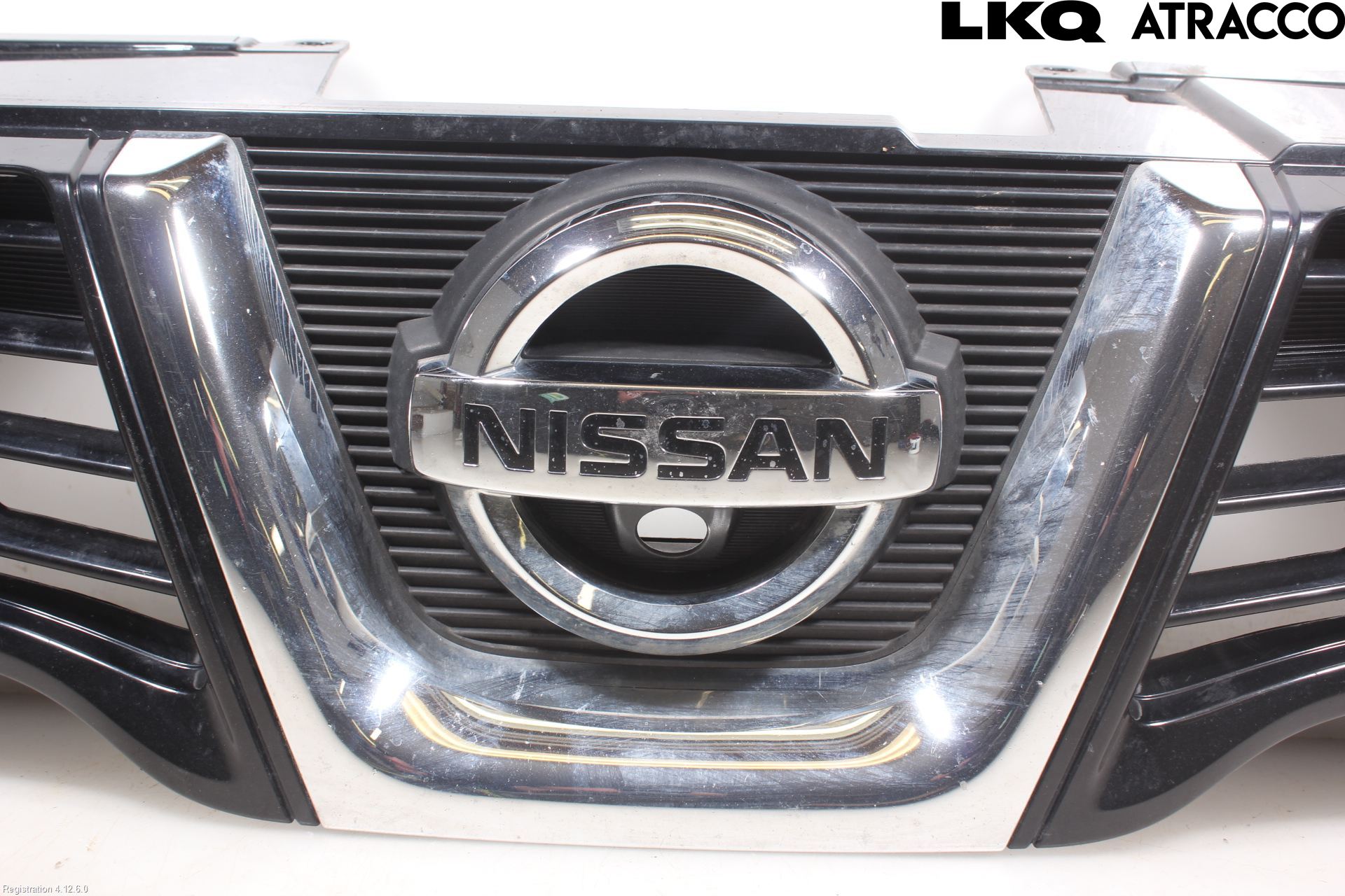 Nissan QASHQAI+2  10-14 Grill Komp