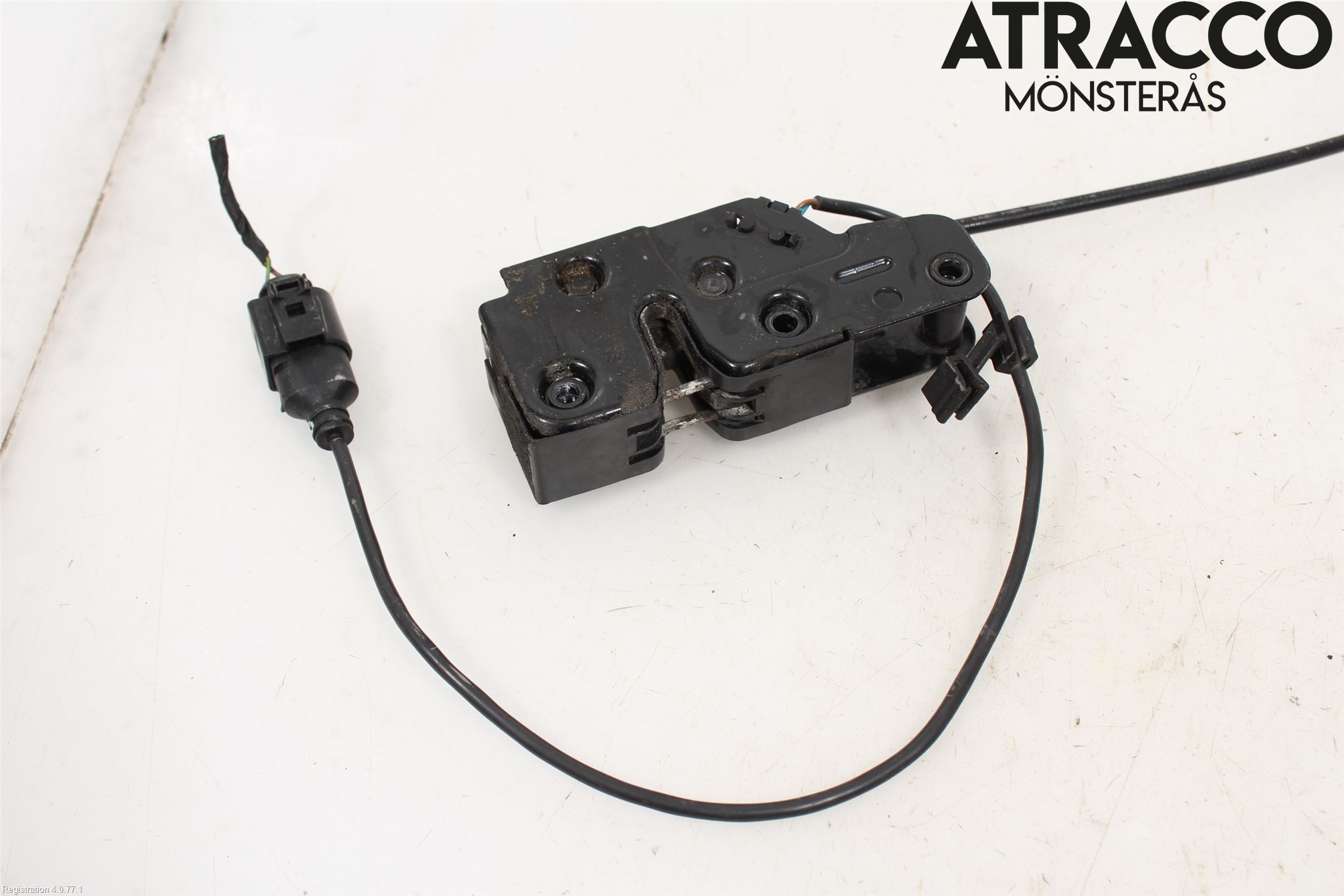 Audi A4 12-15 Huvlås