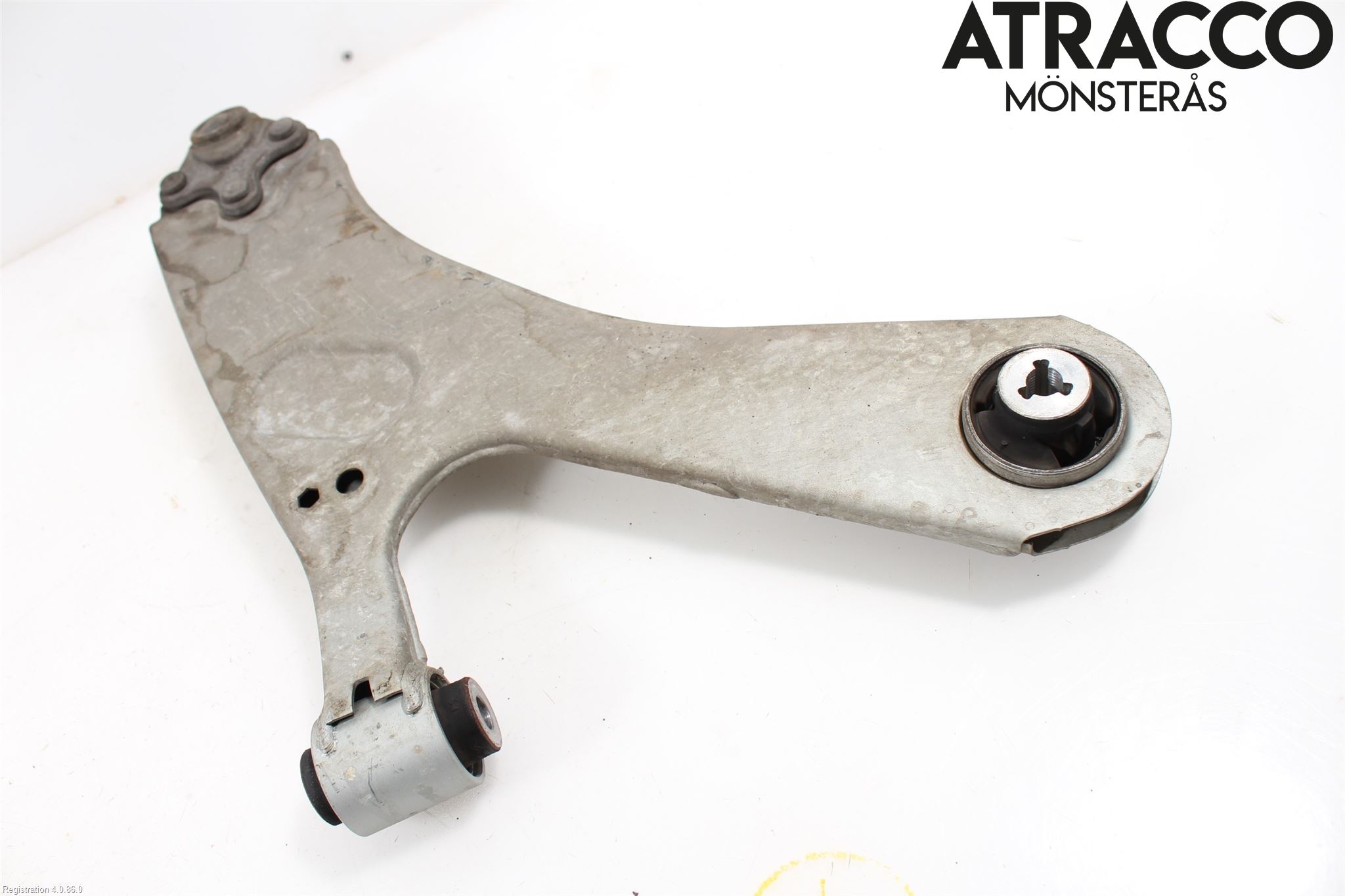 Citroen C4/E-C4 C4X/E-C4X III 21- Bärarm Fram Undre Vä