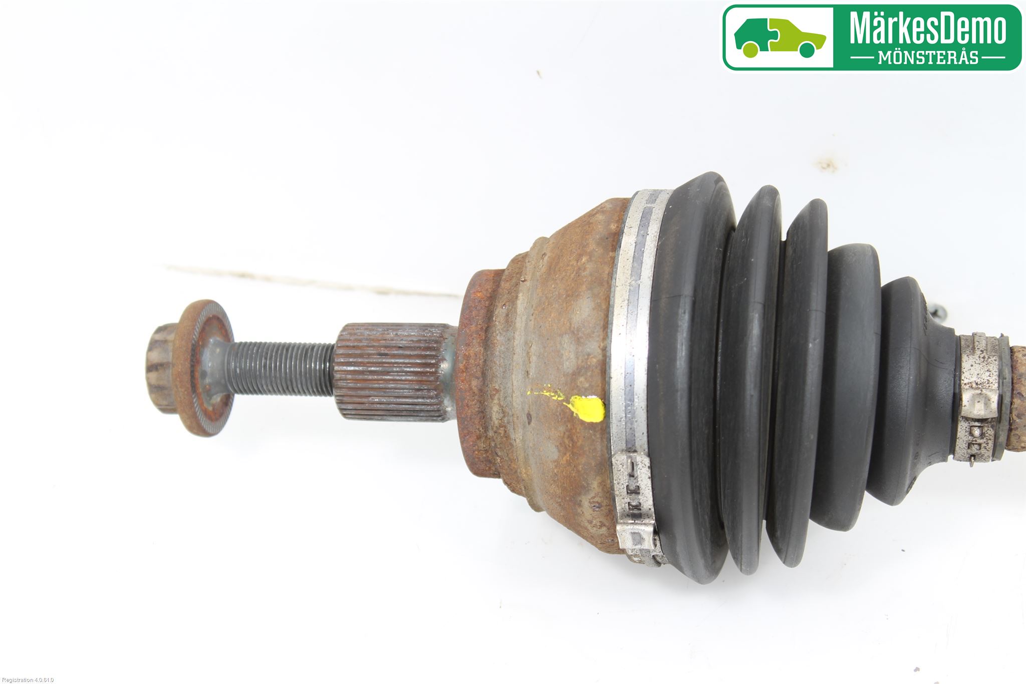 Volkswagen VW CADDY      04-10 Drivaxel Fram Vänster