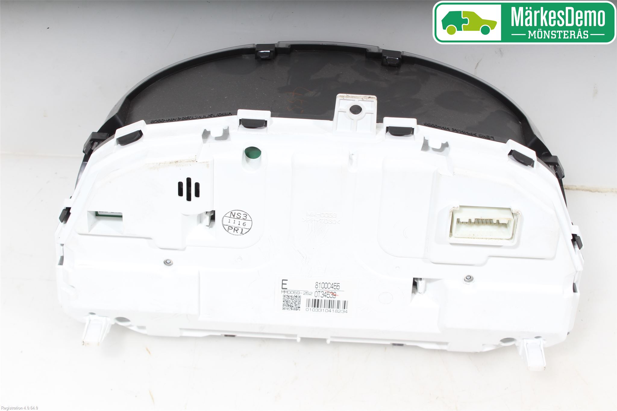 Mitsubishi OUTLANDER 13-21 Instrument Komb