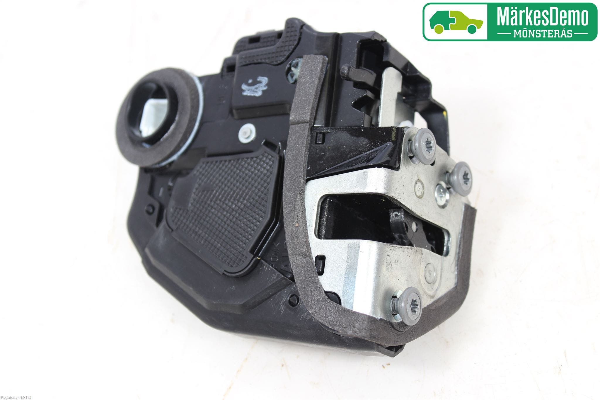 Toyota AVENSIS 09-15 Låskista-Dörrlås