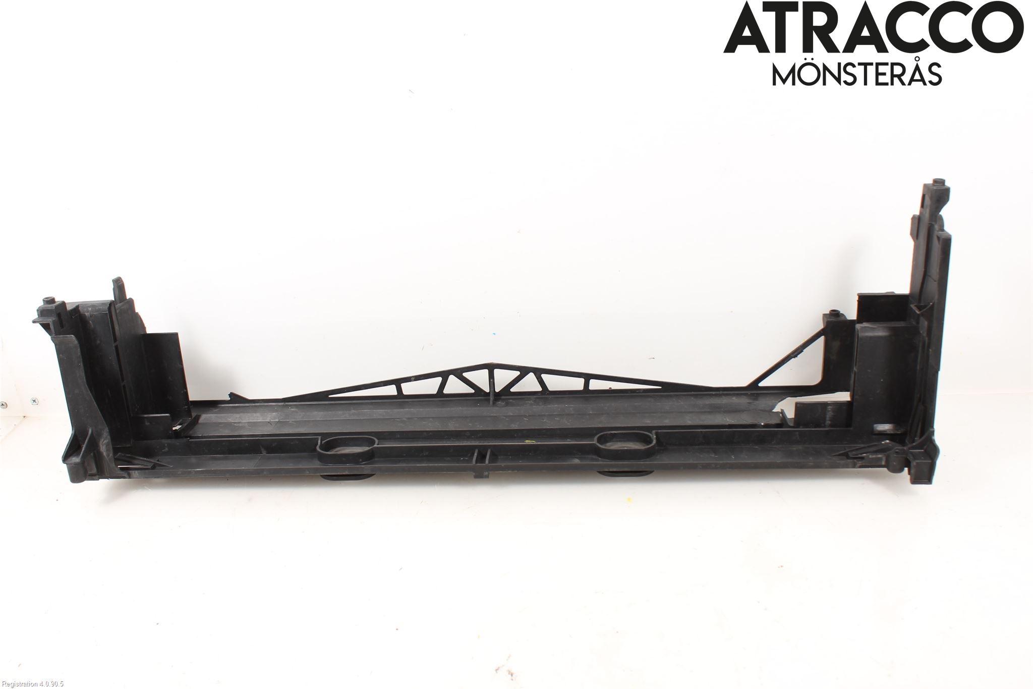 BMW 5 F10/F11/F18 09-17 Front Huvlåsplåt-Balk