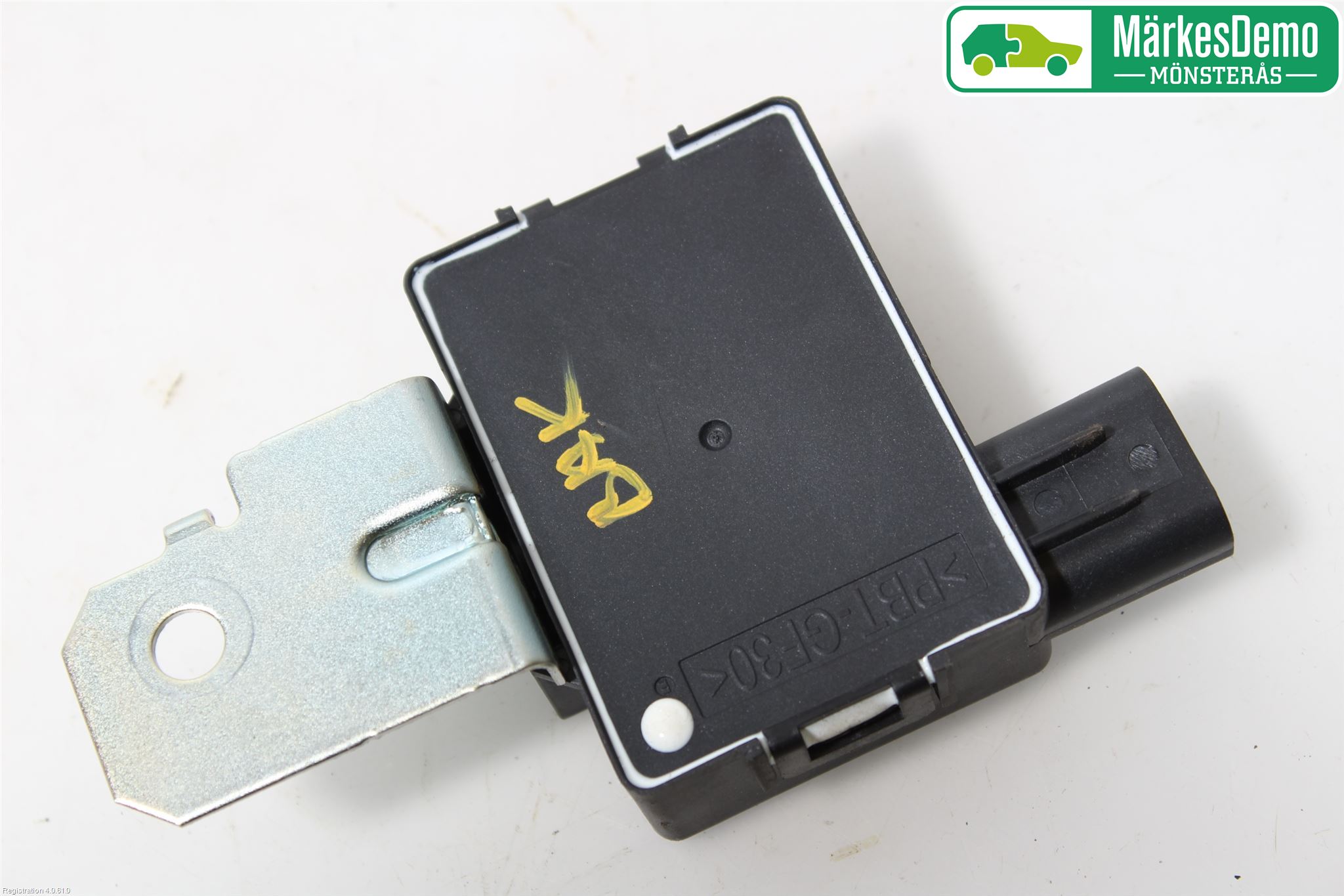 Mitsubishi OUTLANDER 13-21 Signalhorn