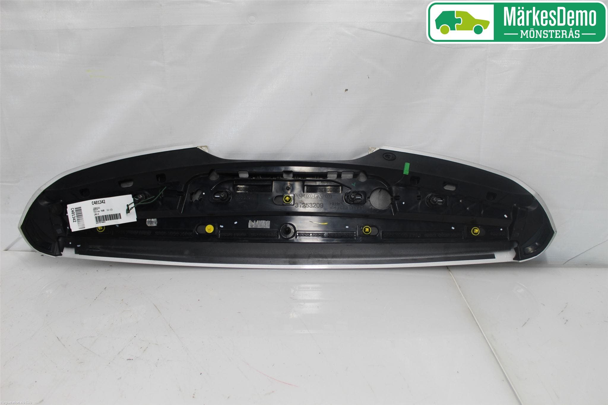 Volvo V60 11-13 Spoiler Baklucka