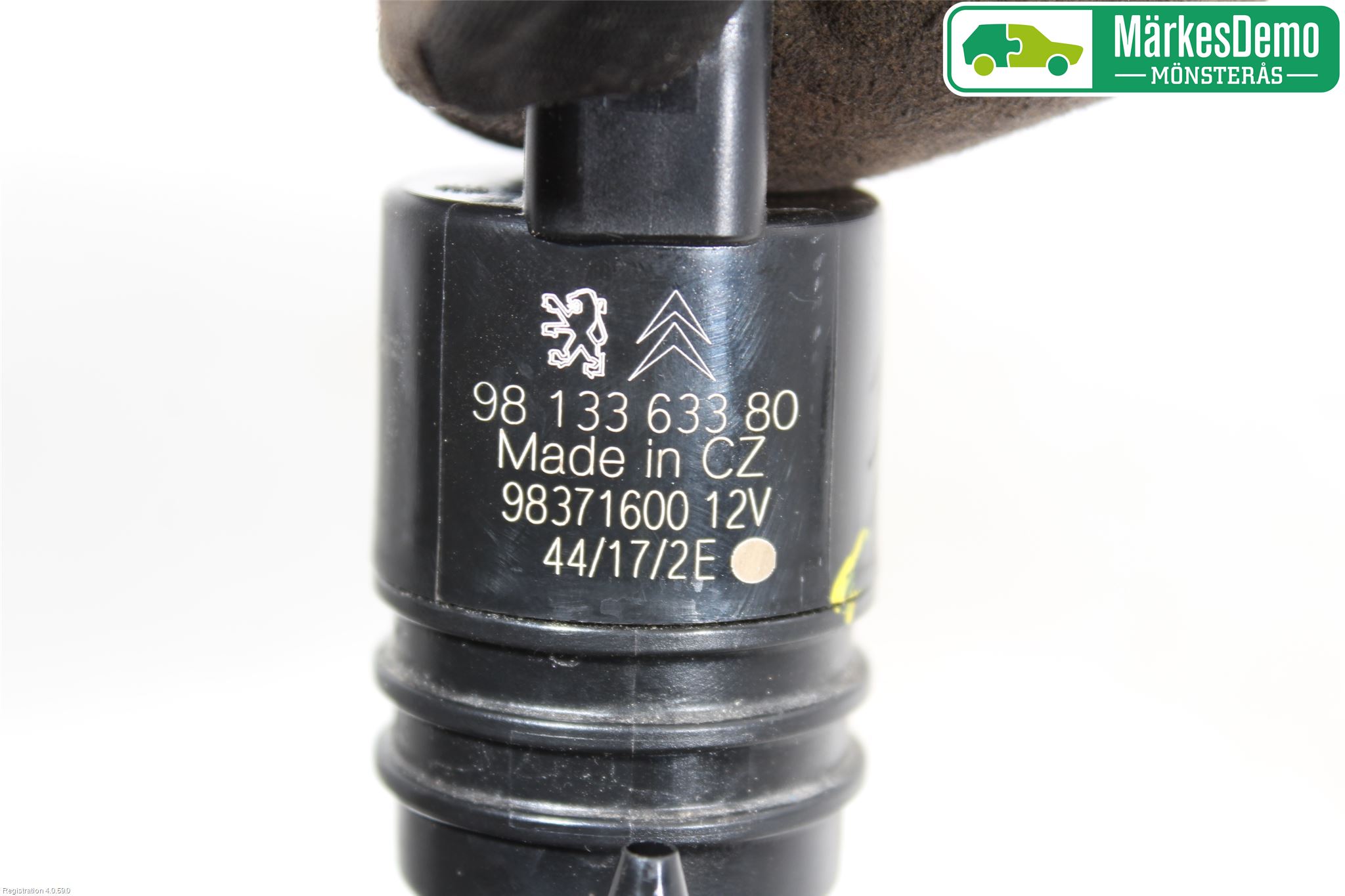 Peugeot 3008 17-24 Spolarpump Vindruta