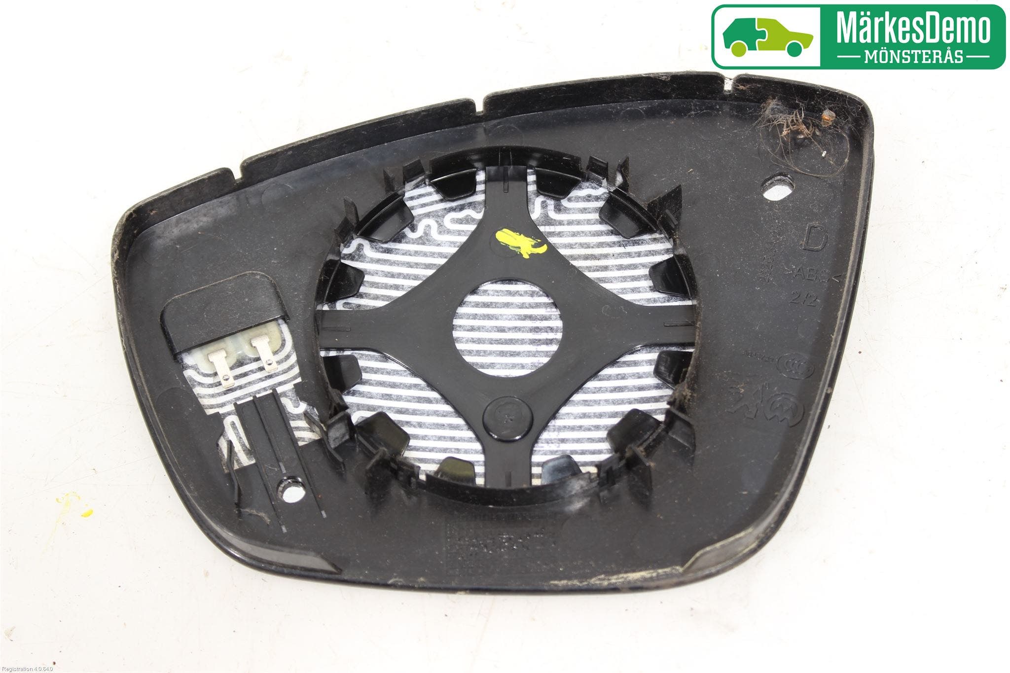 Peugeot 208 12-15 Spegelglas Hö