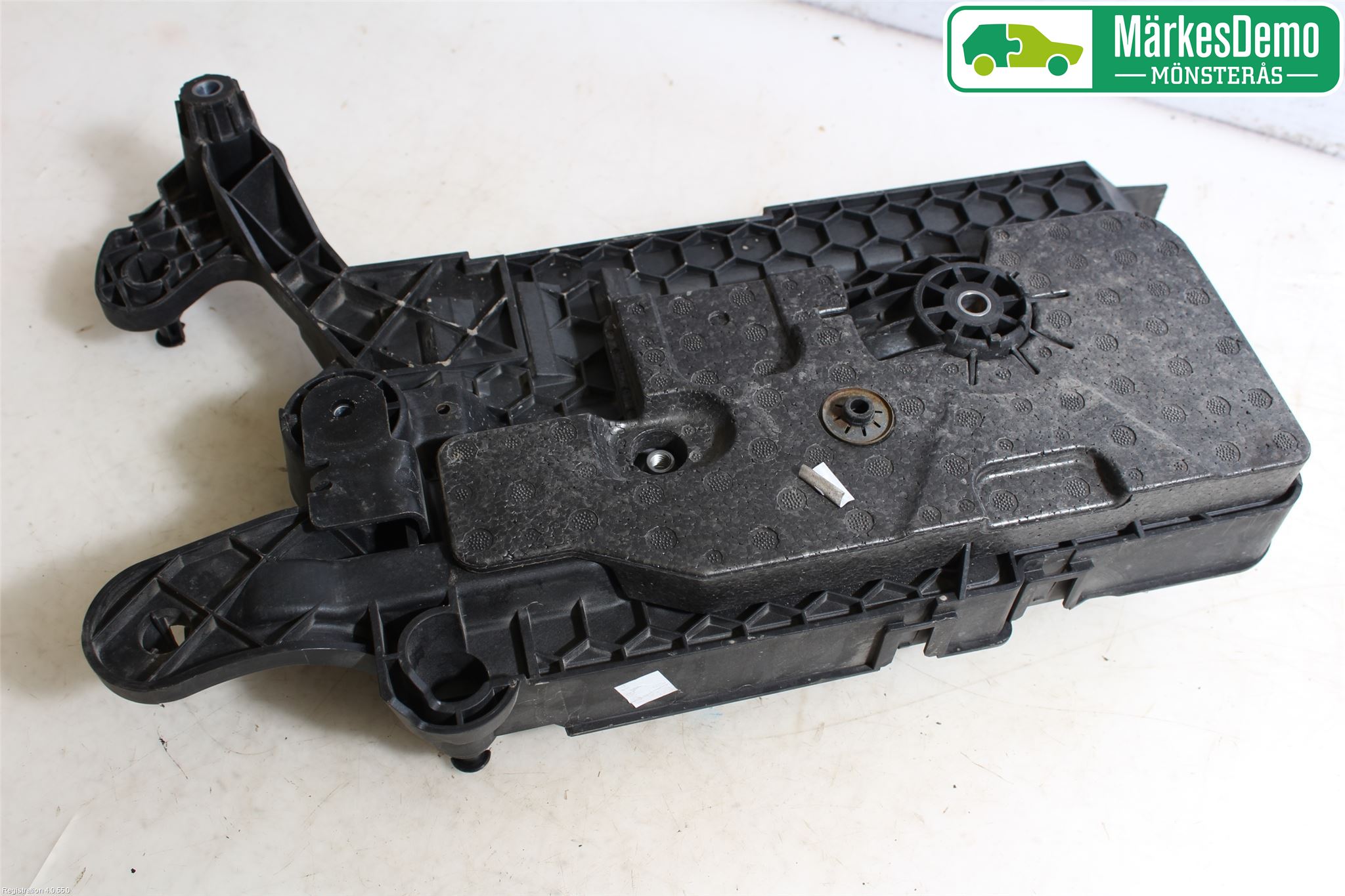 Volkswagen VW GOLF / E-GOLF VII 13-20 Batterilåda-Fäste-Hållare
