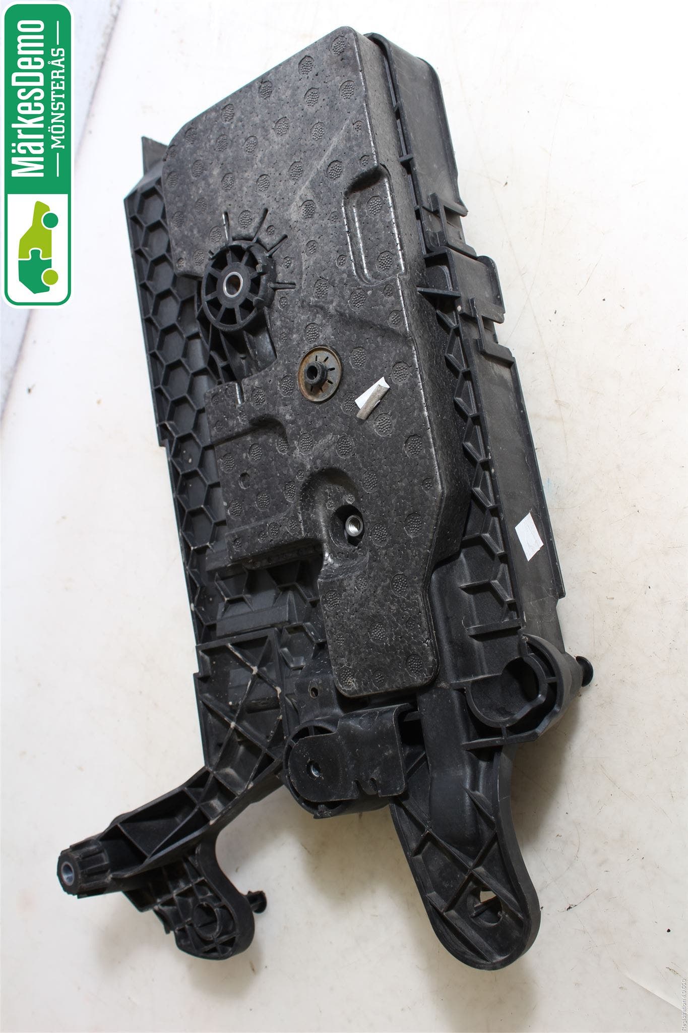 Volkswagen VW GOLF / E-GOLF VII 13-20 Batterilåda-Fäste-Hållare