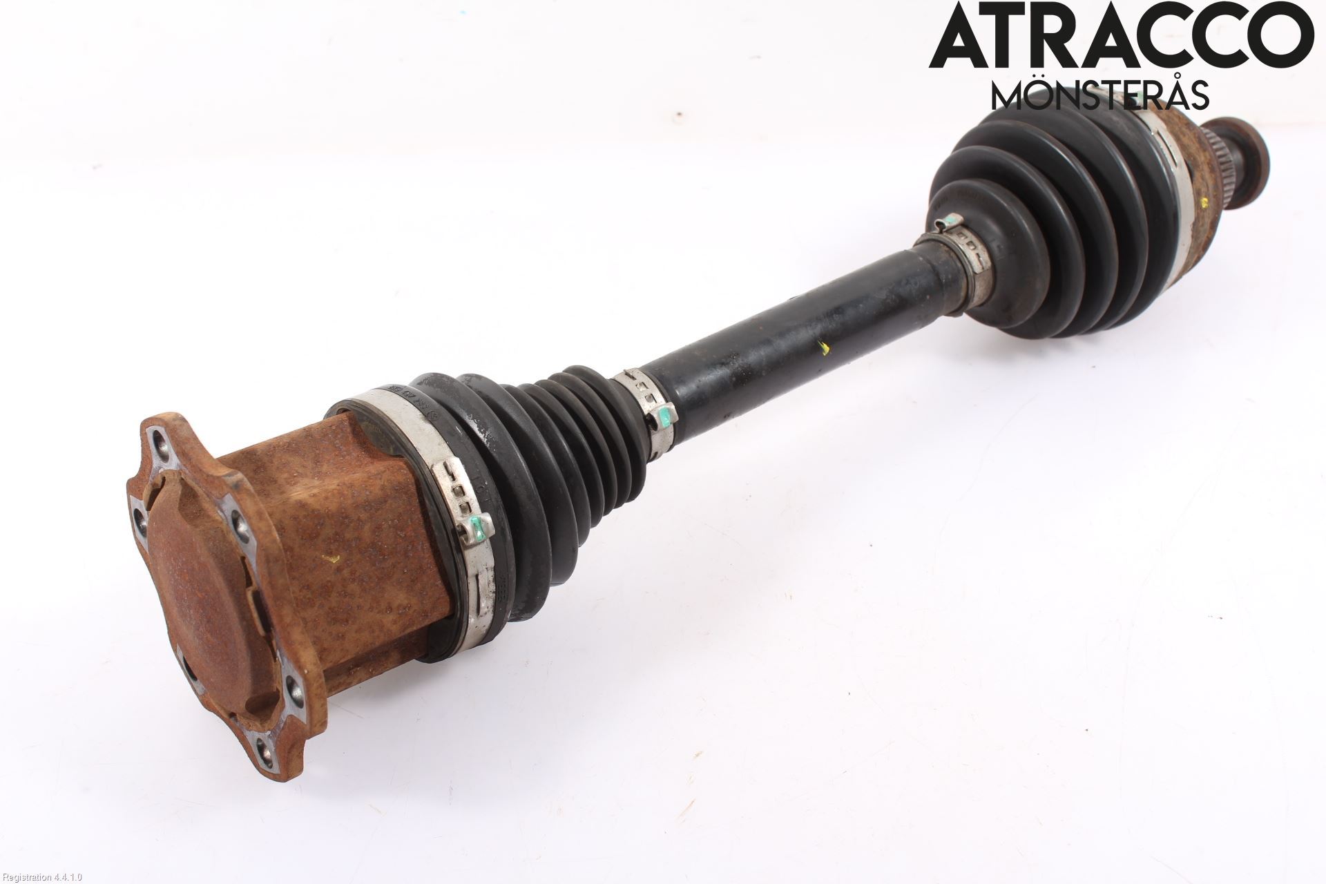 Audi A4 12-15 Drivaxel Fram Vänster