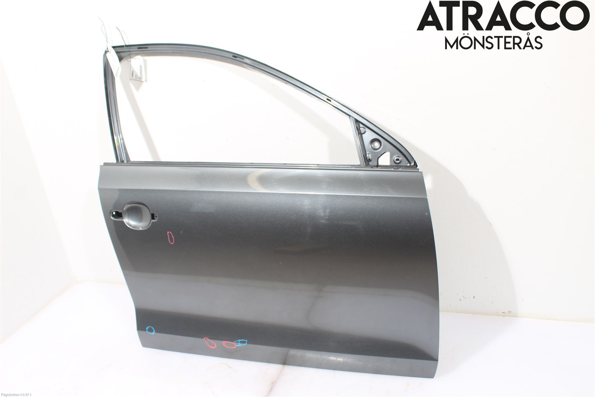 Volkswagen VW JETTA VI 11- Dörr Fram Höger