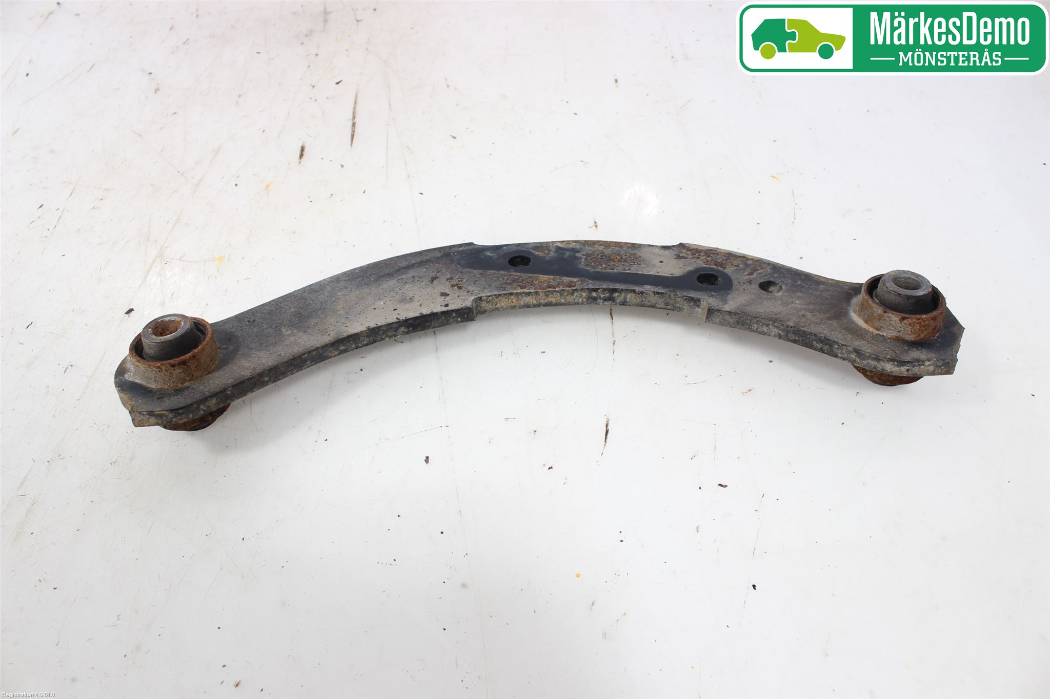 Mitsubishi OUTLANDER 13-21 Bärarm Bak Vänster