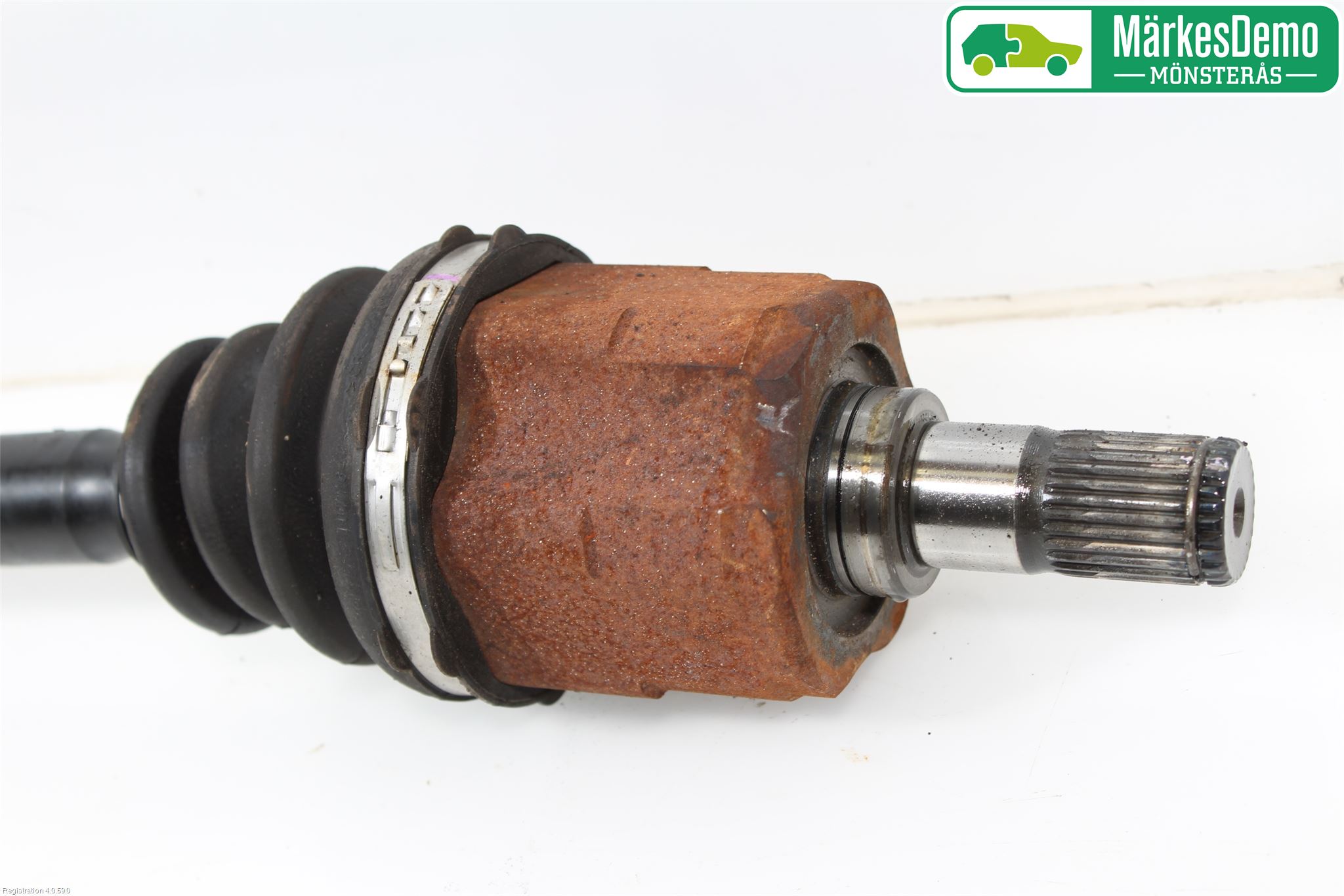 Kia CEED 06-12 Drivaxel Fram Höger