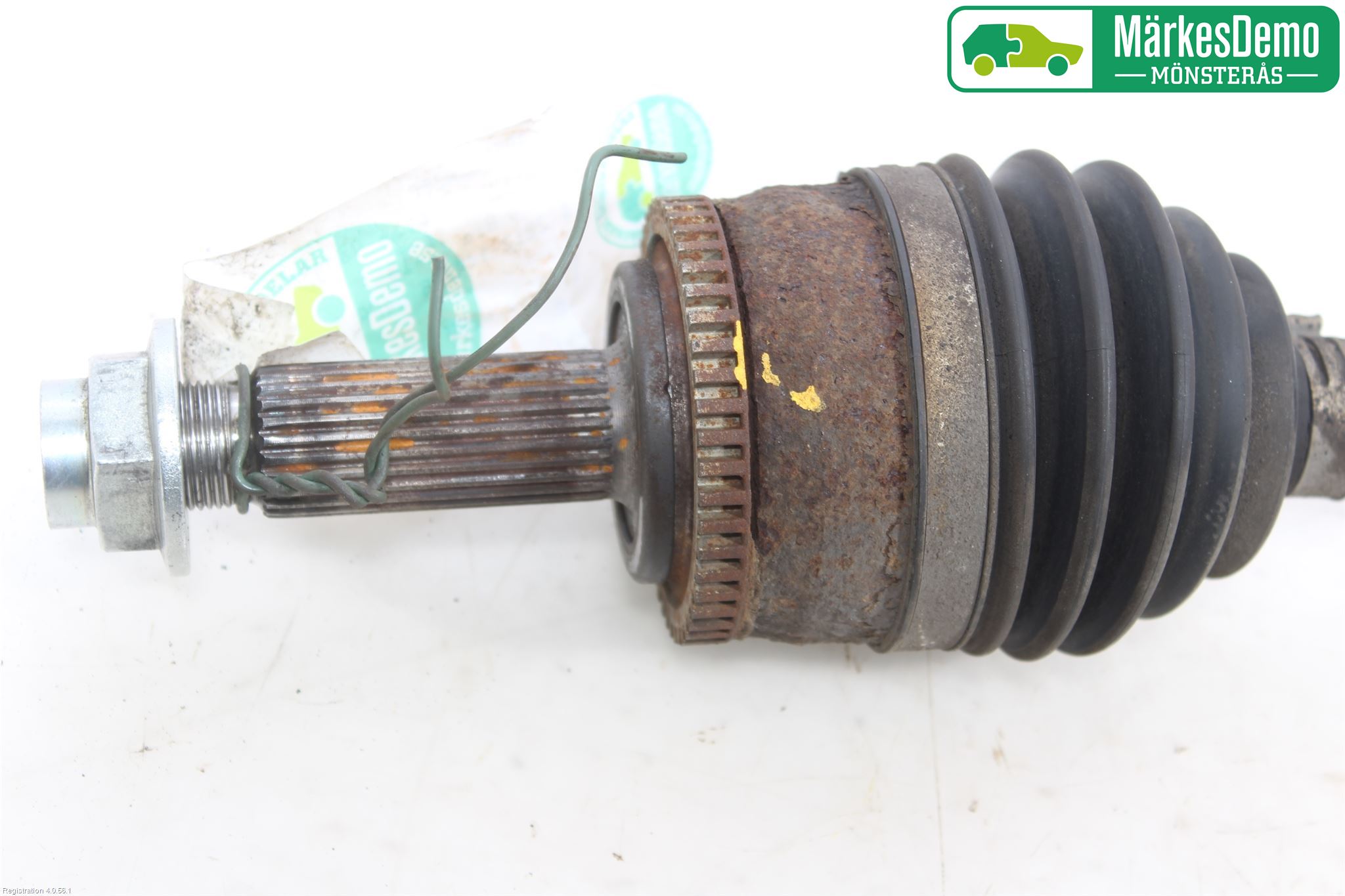 Kia RIO 12-16 Drivaxel Fram Vänster