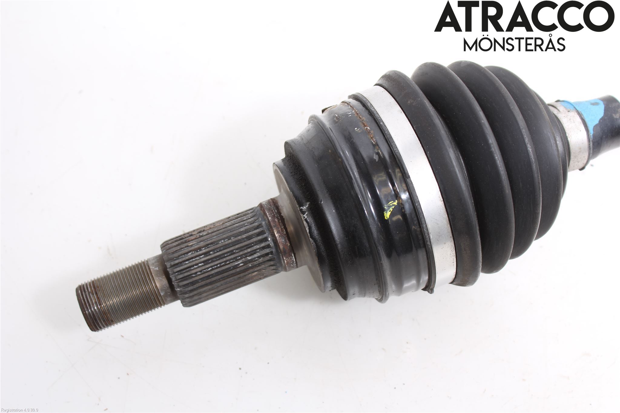 Porsche CAYENNE 03- Drivaxel Fram Höger