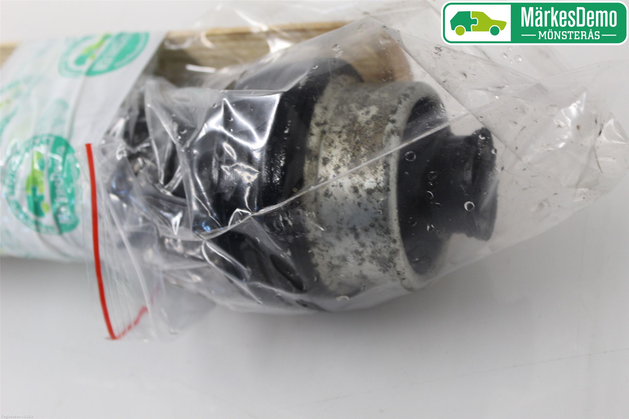 Audi A4/S4 B9 16-19 Mellanaxel Komp