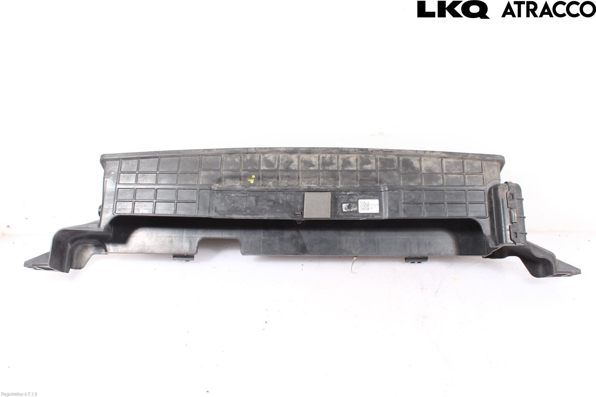 Hyundai IONIQ AE 17-22 Deflektor Plåt-Plast Kylning