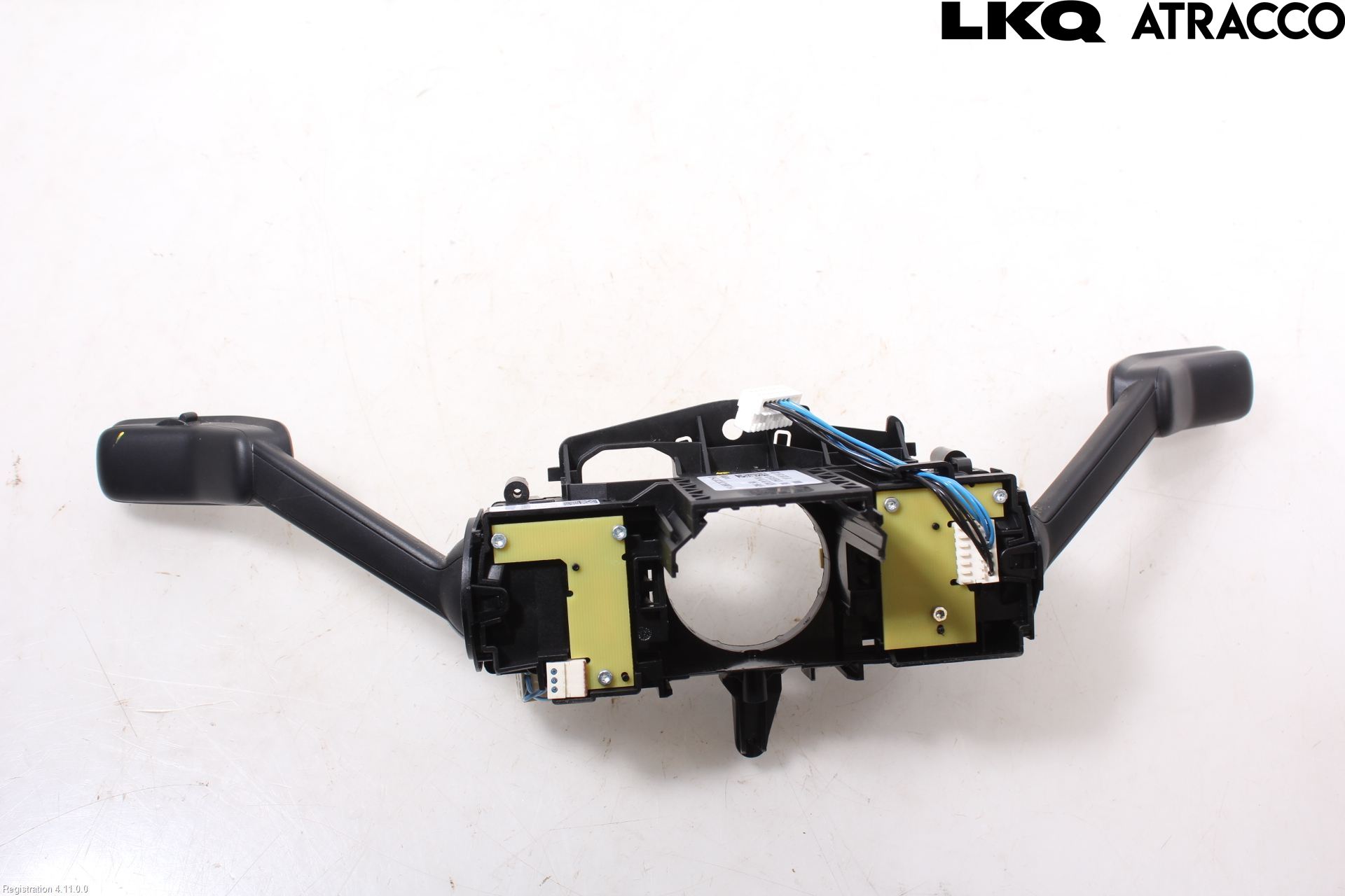 Volkswagen VW GOLF / E-GOLF VIII 20- Spakcentral