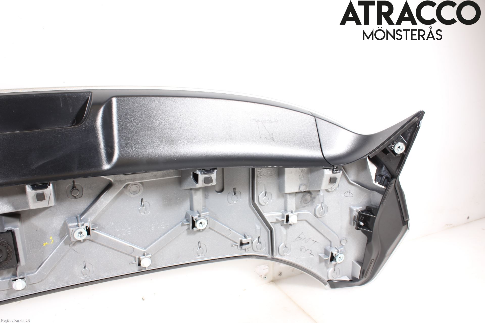 Mitsubishi ECLIPS CROSS Spoiler Bak