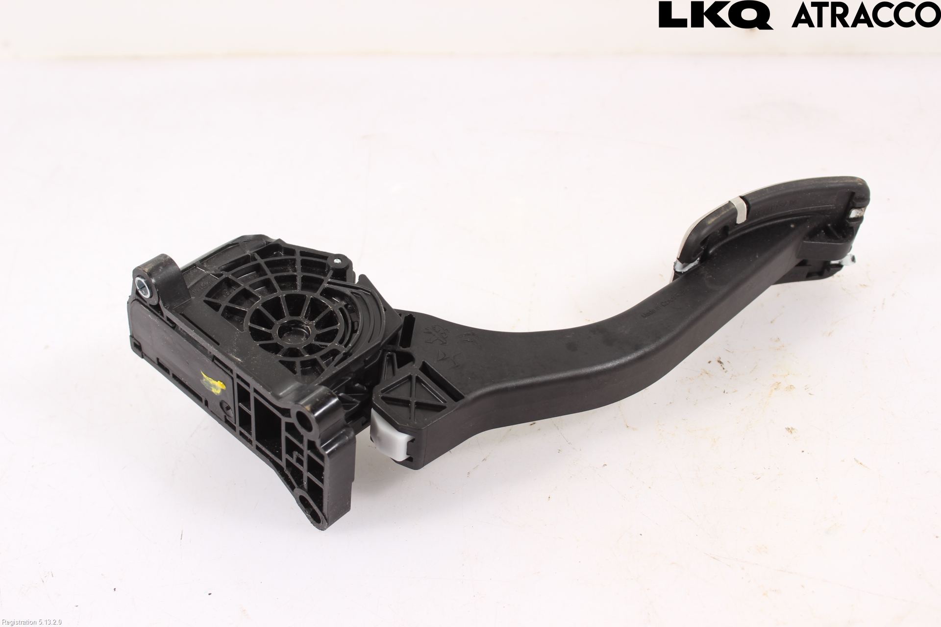 Opel ASTRA L 22- Gaspedal