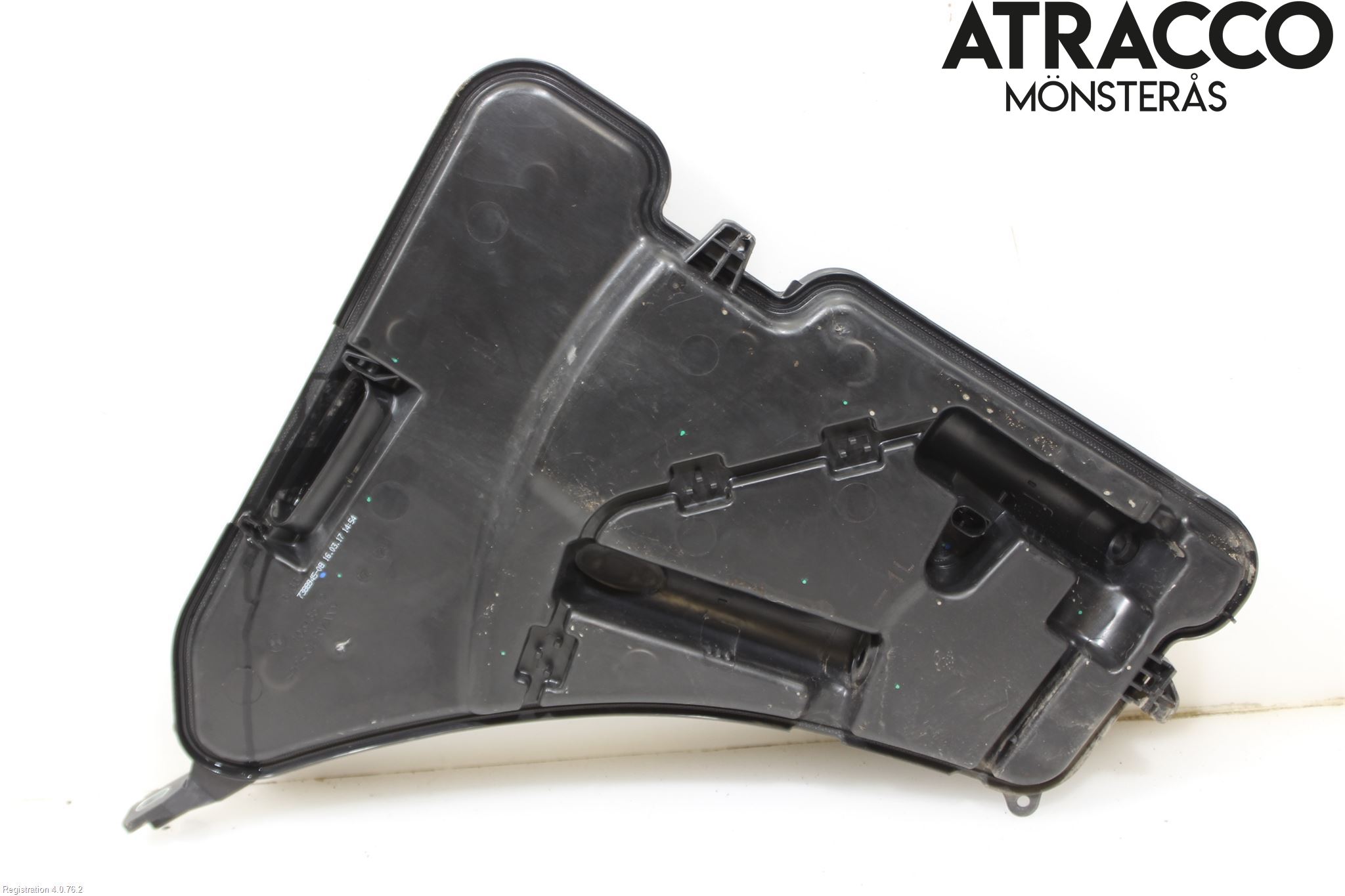 BMW 5 G30/G31/F90 17-23 Spolartank Vindruta-Strål