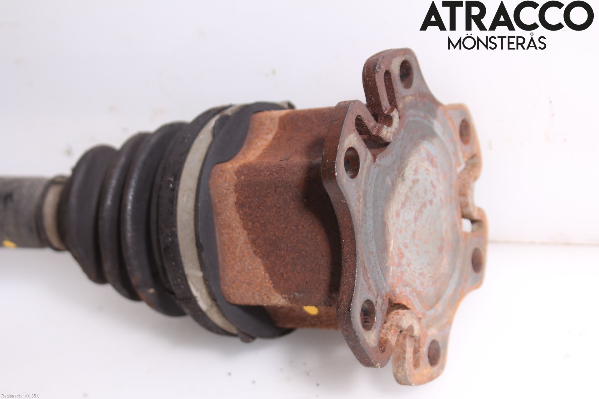 Audi A6/S6     05-11 Drivaxel Fram Höger