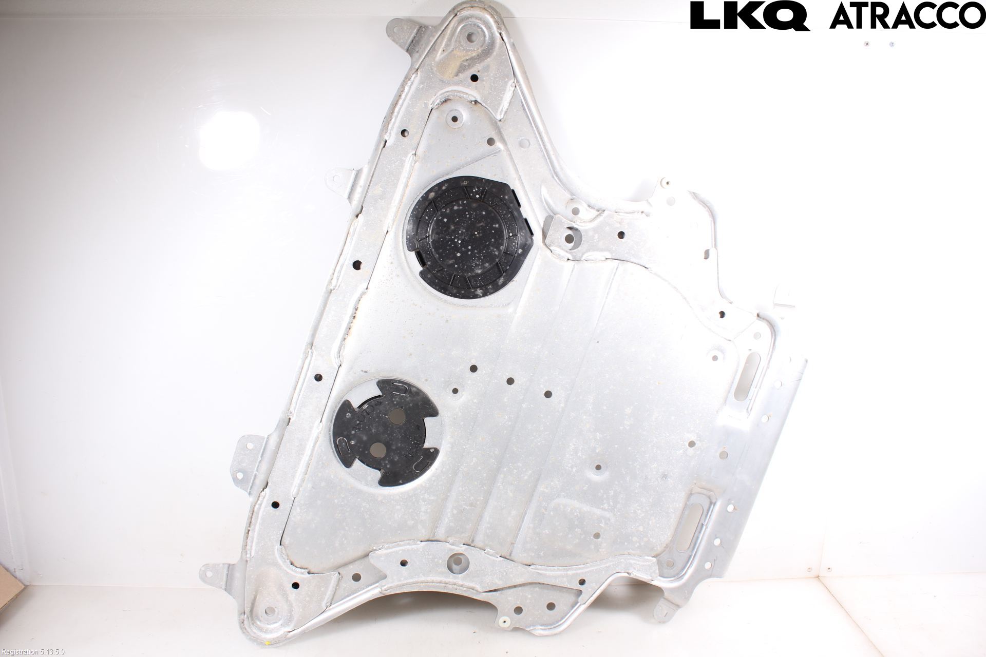 BMW 5 G30/G31/F90 17-23 Hasplåt Plåt-Plast