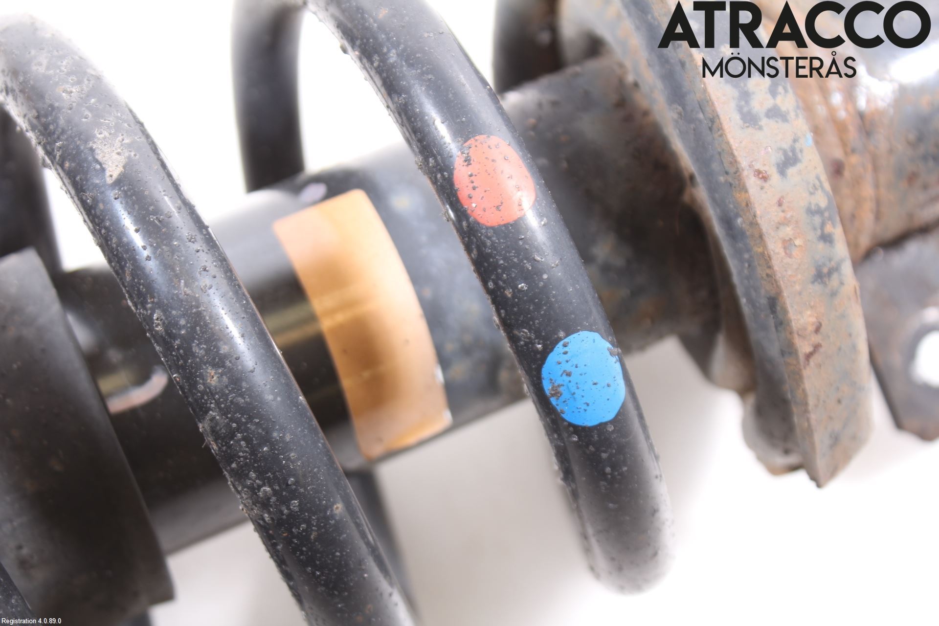 Nissan PRIMASTAR Fjäderben Fram Höger