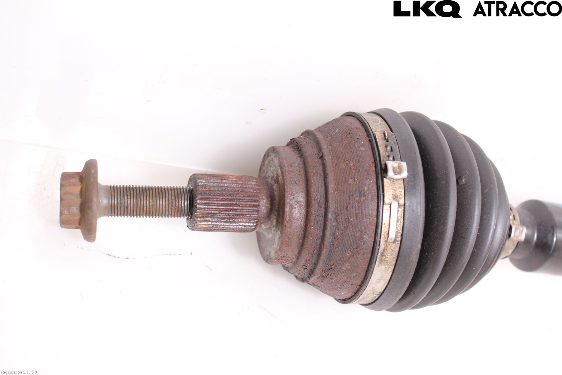 Volkswagen VW CADDY 11-15 Drivaxel Fram Höger