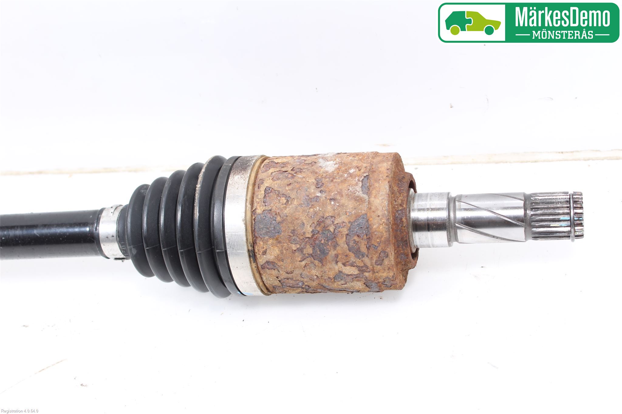 Volvo XC70 14-16 Drivaxel Bak Höger