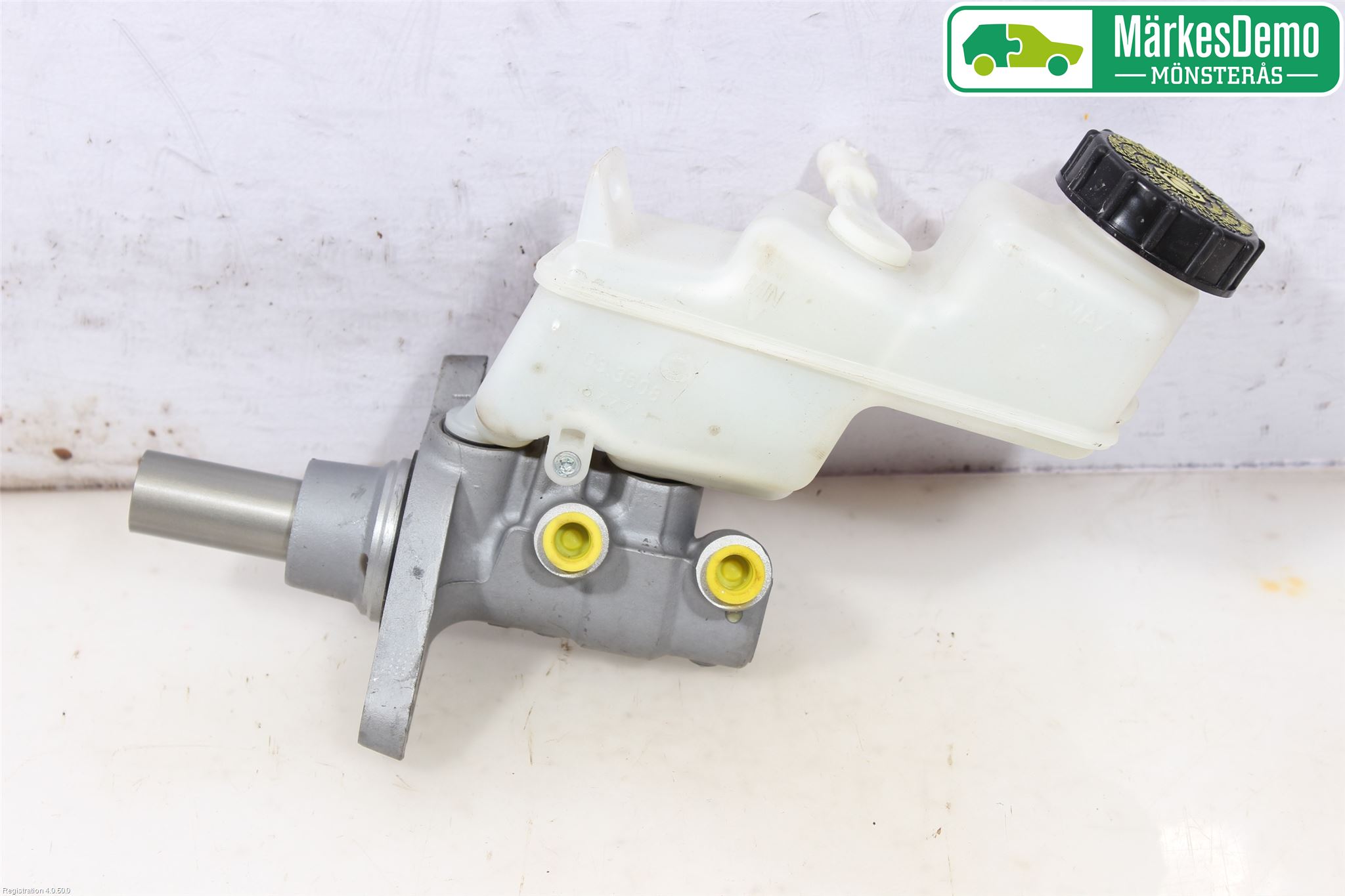 Toyota YARIS XP130 12-14 Broms Huvudcylinder