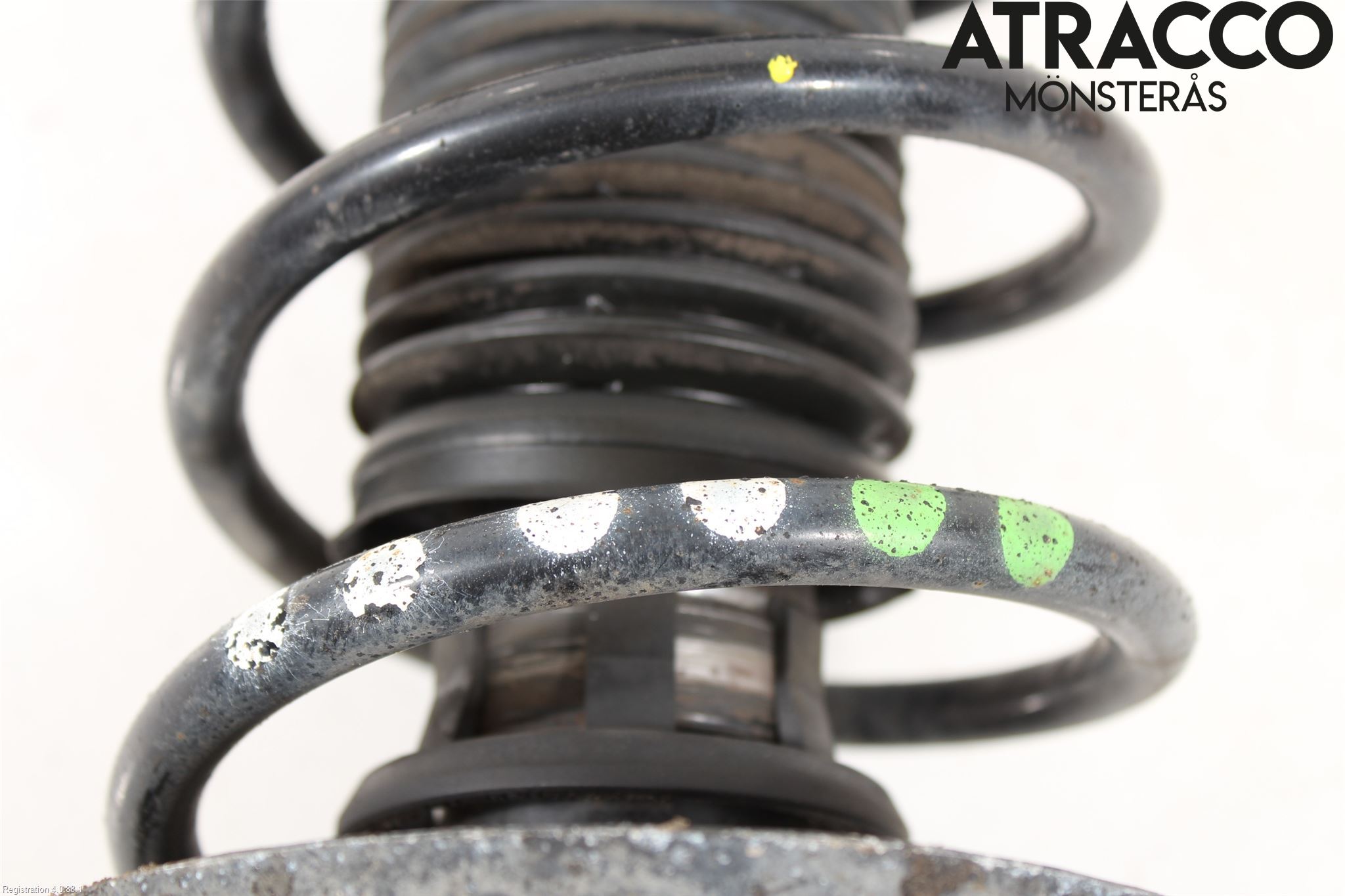 Volkswagen VW POLO 10-17 Fjäderben Fram Höger