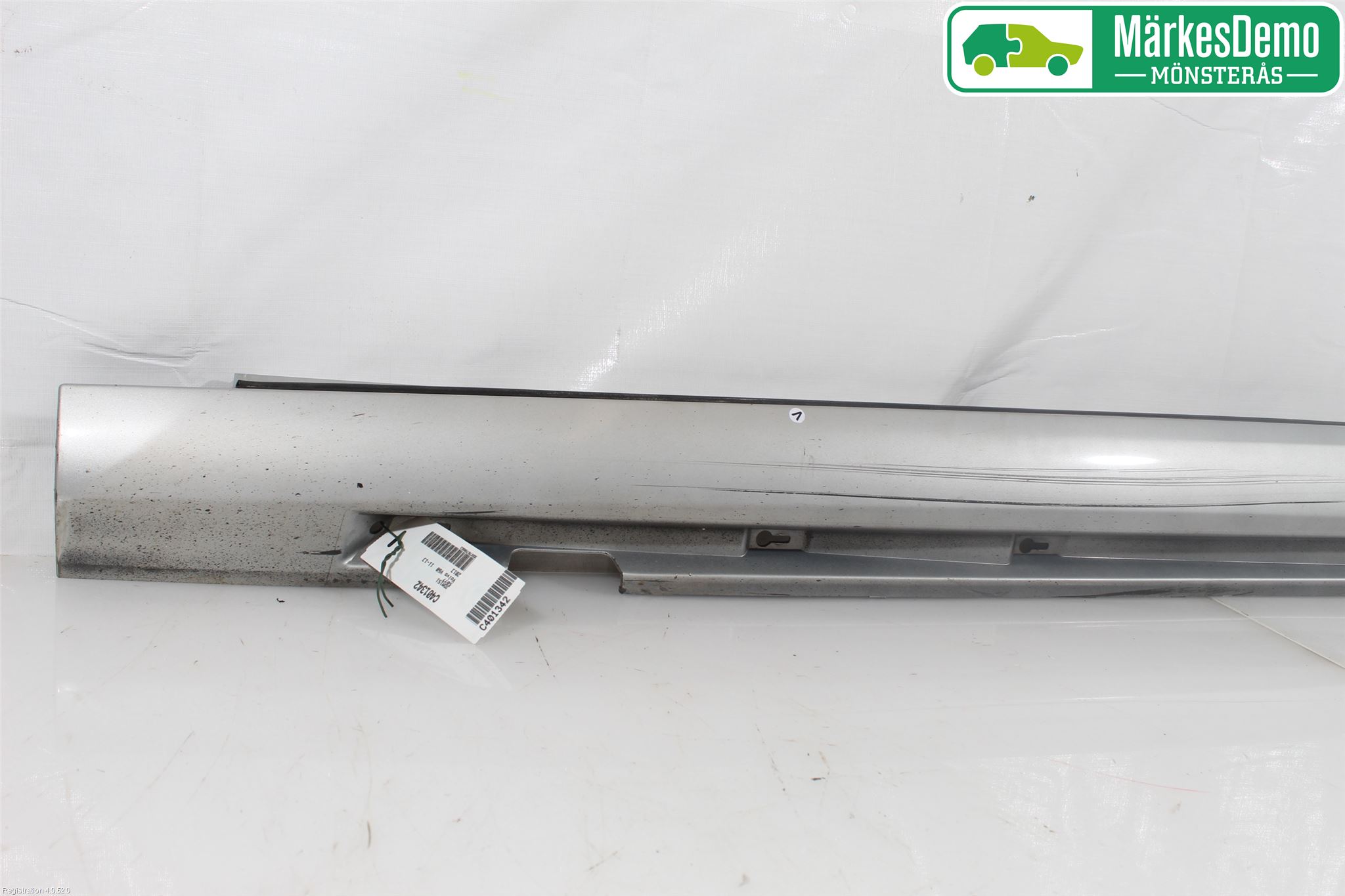 Volvo V60 11-13 Sidokjol Vä