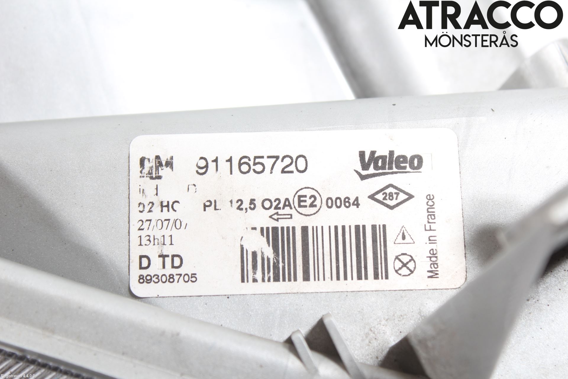 Opel VIVARO 01-14 Strålkastare Höger