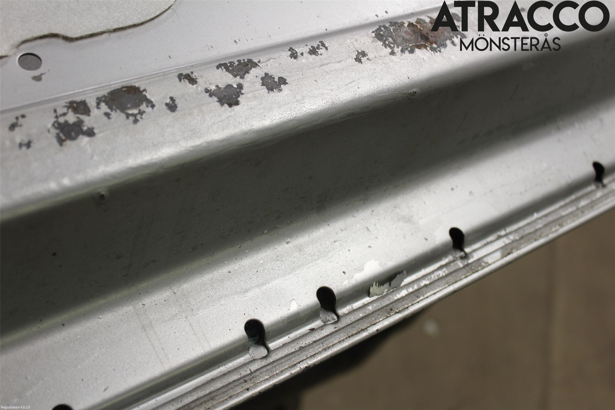 Mazda 2 (DE) 08-15 Dörr Bak Vänster