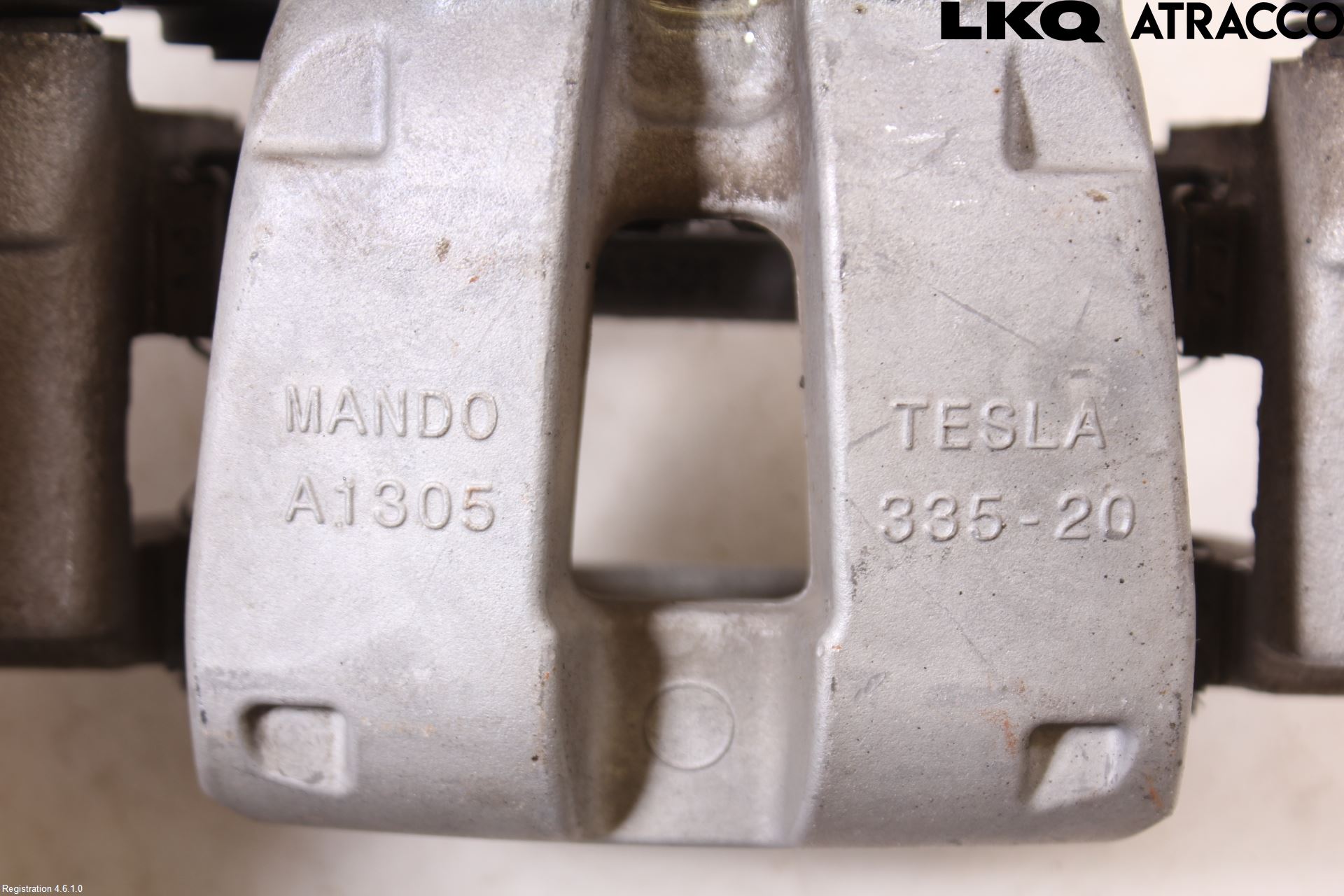 Tesla MODEL Y 21- Bromsok Bak Vänster