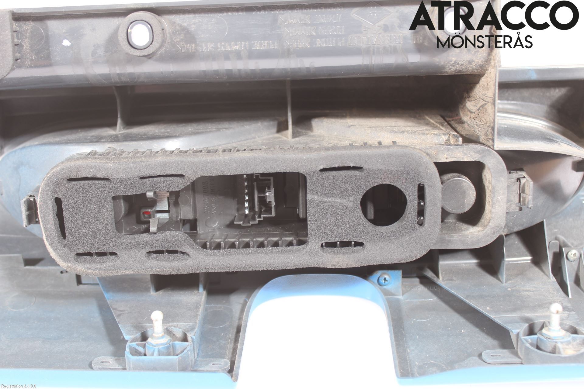 Opel VIVARO 01-14 Bakljus Höger