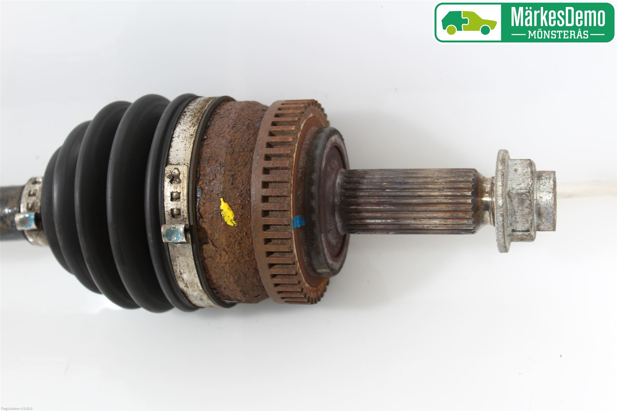 Hyundai i40 08-15 Drivaxel Fram Höger
