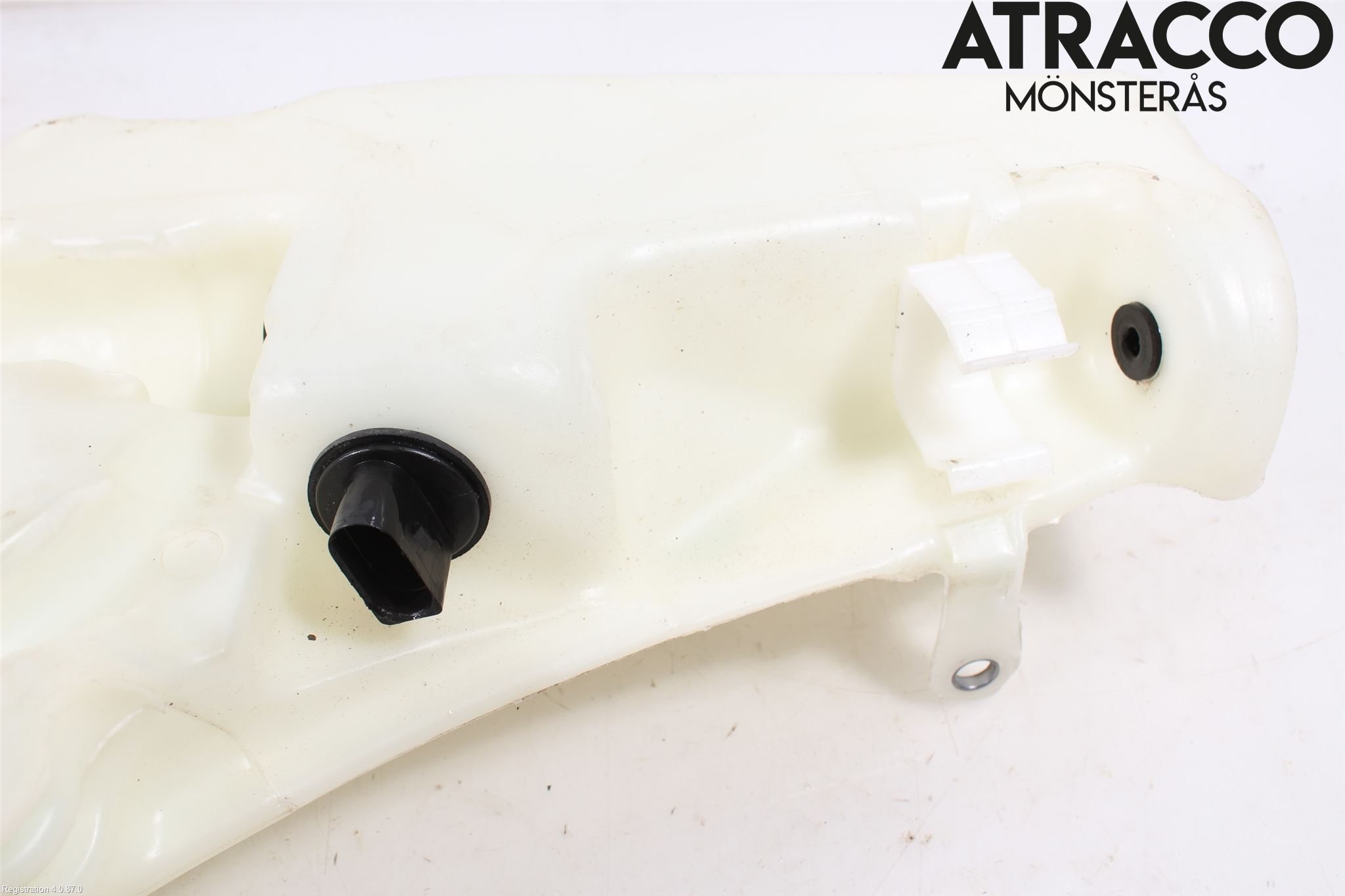 Audi A4 12-15 Spolartank Vindruta-Strål