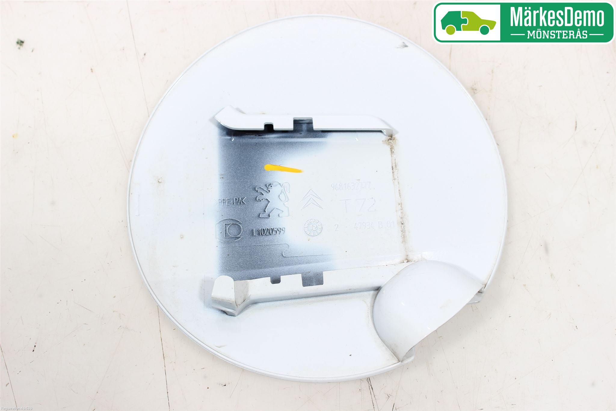 Peugeot 308 08-13 Tanklucka