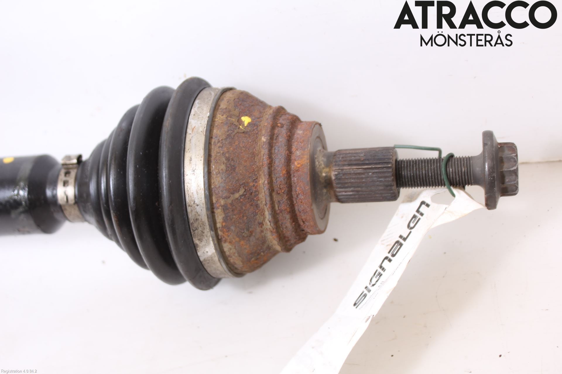 Volkswagen VW PASSAT 05-11 Drivaxel Fram Höger